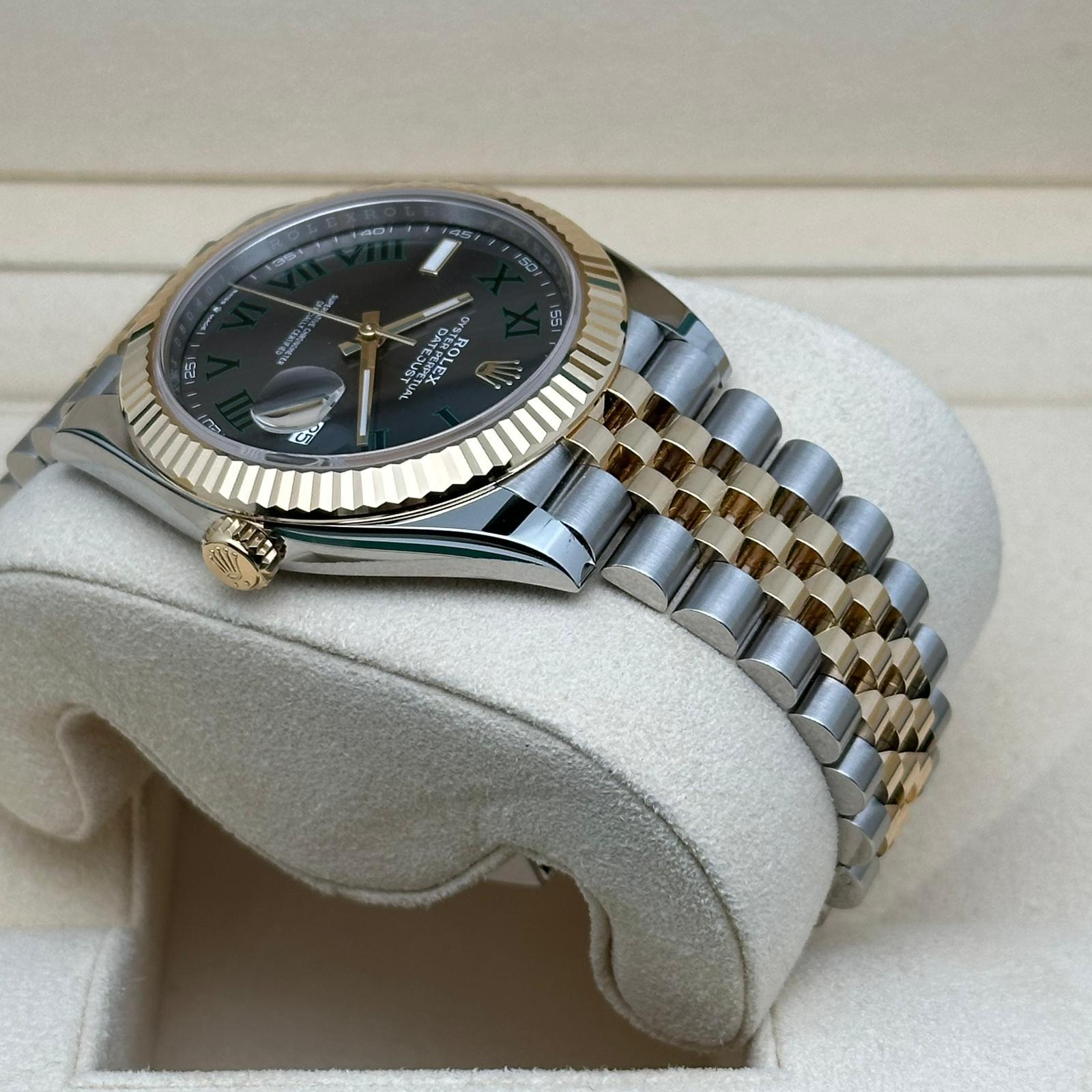 Rolex Montre Datejust 41 mm en or jaune 18 carats avec cadran tennis en acier ardoise 126333 en vente 7