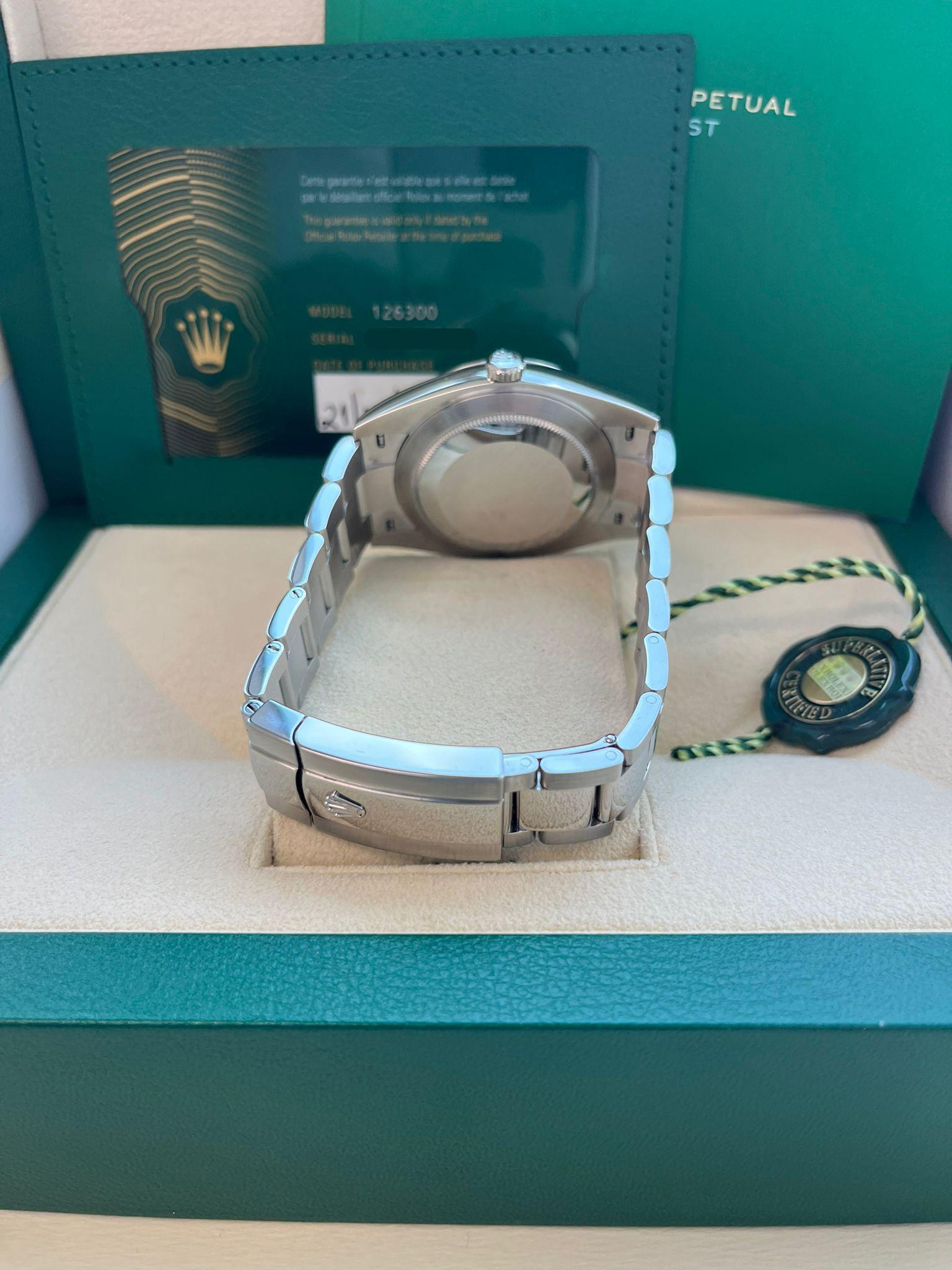 Rolex Montre Oyster Datejust 41 mm à cadran bleu en acier inoxydable pour hommes 126300 en vente 7