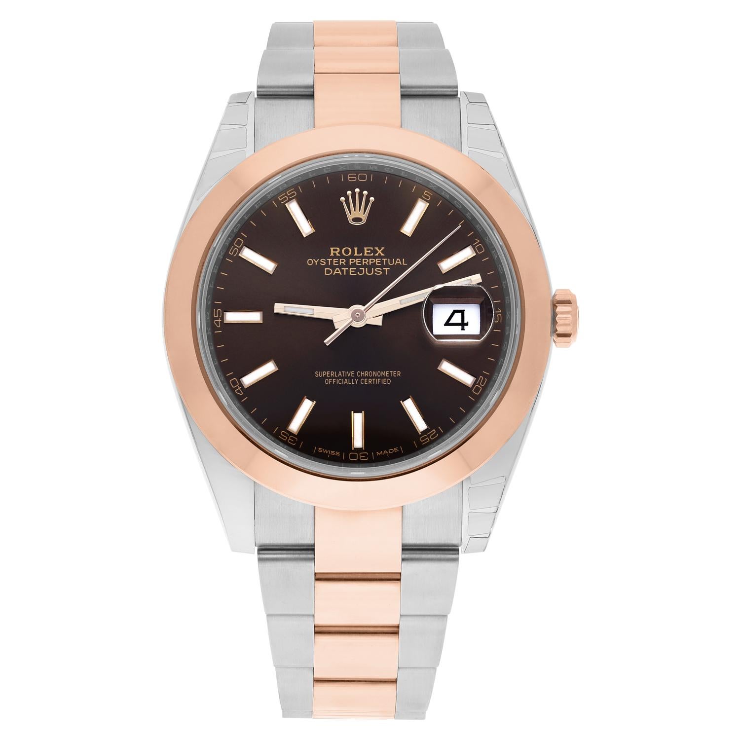 New Old Stock. N'a jamais été porté. Livré complet et couvert par notre garantie maison de 2 ans. Les montres neuves peuvent présenter de légères éraflures sur les parties brillantes en raison de leur présentation en magasin. Rassurez-vous, ils sont