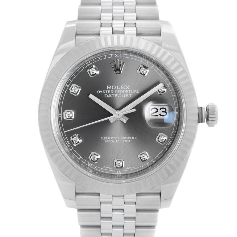Pre-Owned Rolex Datejust 41mm Stainless Steel Rhodium Dial Men's Automatic Watch 126334RDJ. The Watch comes with a 2018 card. This Timepiece is powered by an Automatic Movement and Features: Polished Steel Round Case and Stainless Steel Rolex
