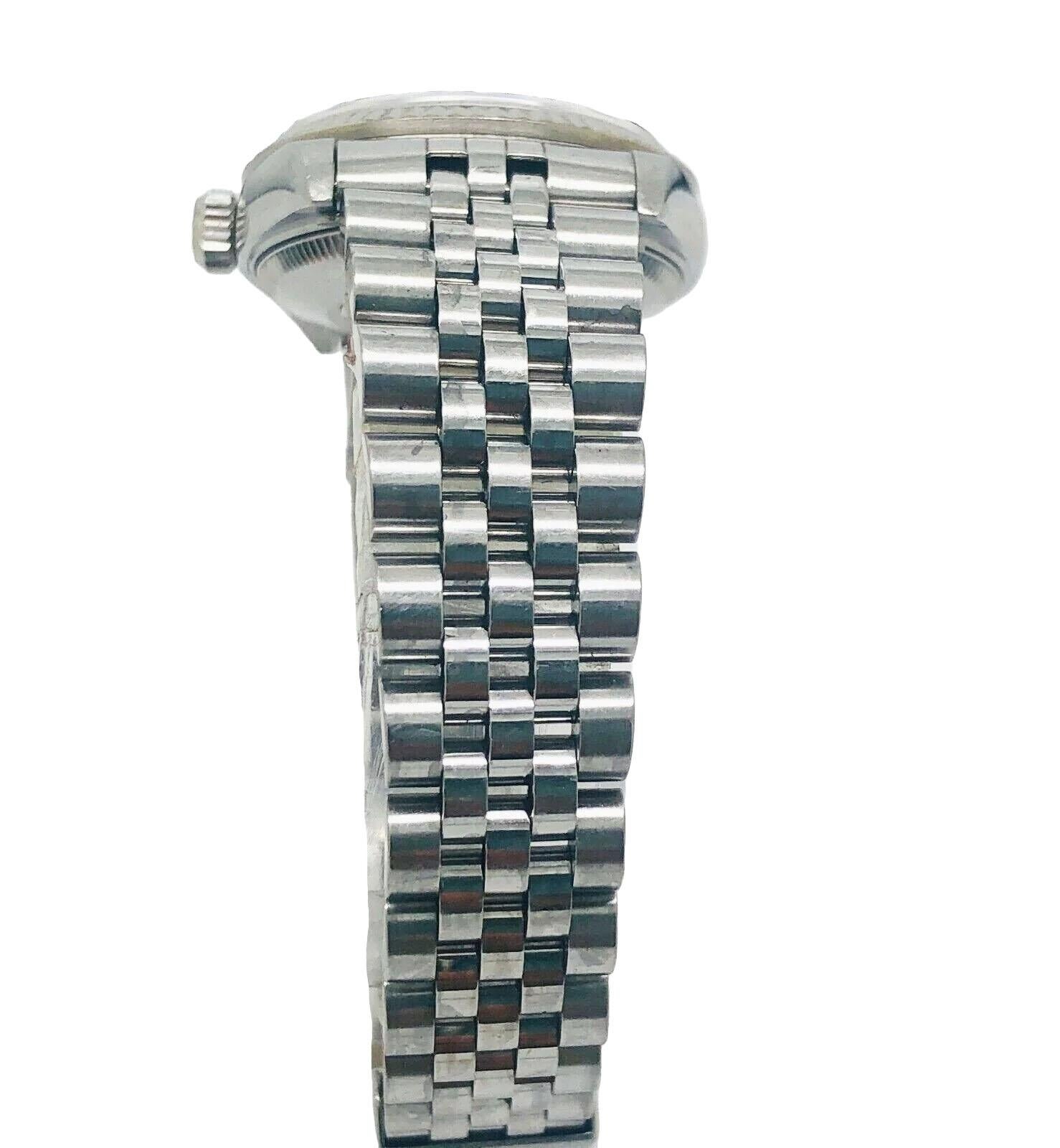 Rolex Datejust 68274 31mm Weißgold & Stahl, blaues Zifferblatt und geriffelte Lünette Uhr im Zustand „Neu“ im Angebot in New York, NY