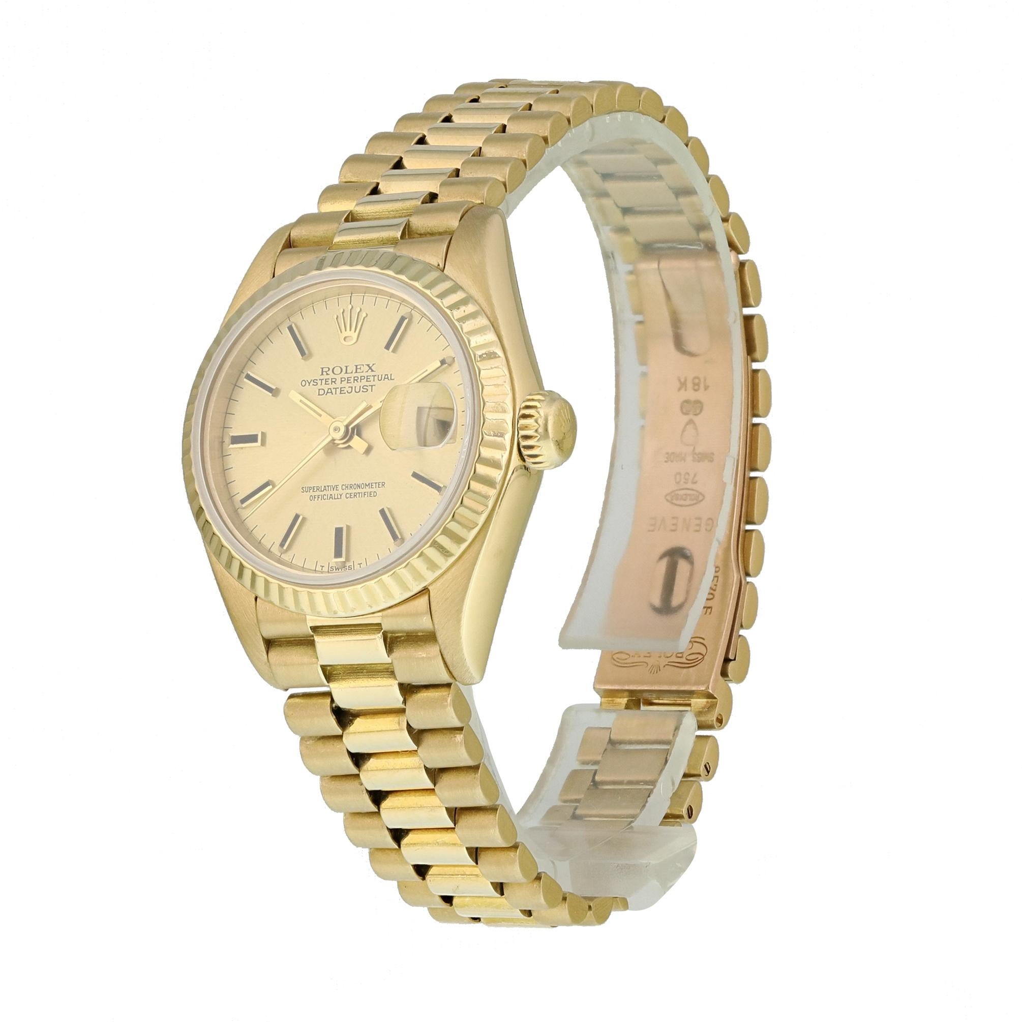 Rolex Oyster Perpetual Datejust 69178 Yellow Gold Ladies Watch
26mm 18k Yellow gold case.
Yellow Gold Stationary bezel.
Champagne dial with luminous gold hands and index hour markers.
Minute markers on the outer dial.
Date display at the 3 o'clock