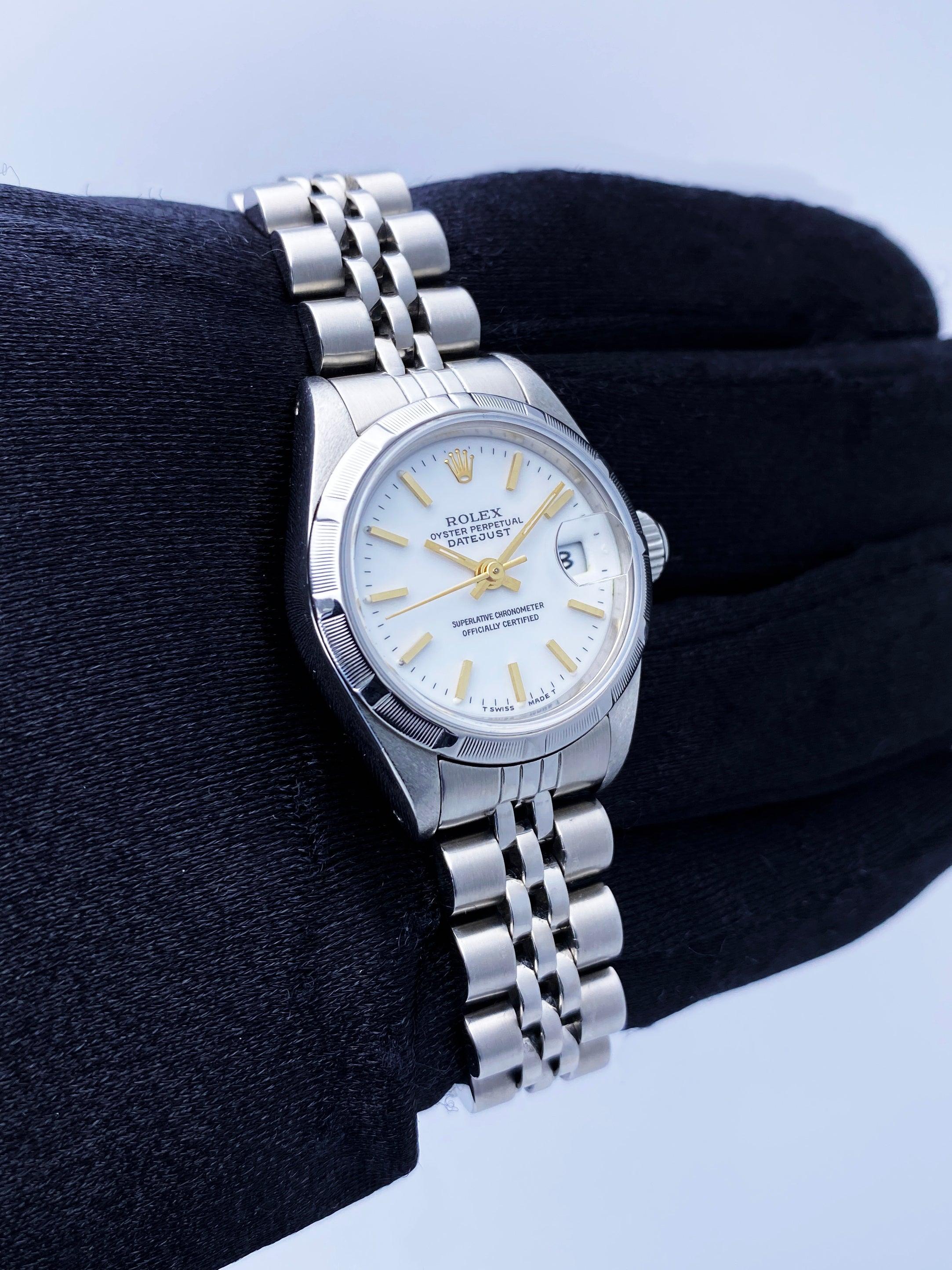 Rolex Datejust 69190 White Dial Ladies Watch In Excellent Condition In Great Neck, NY