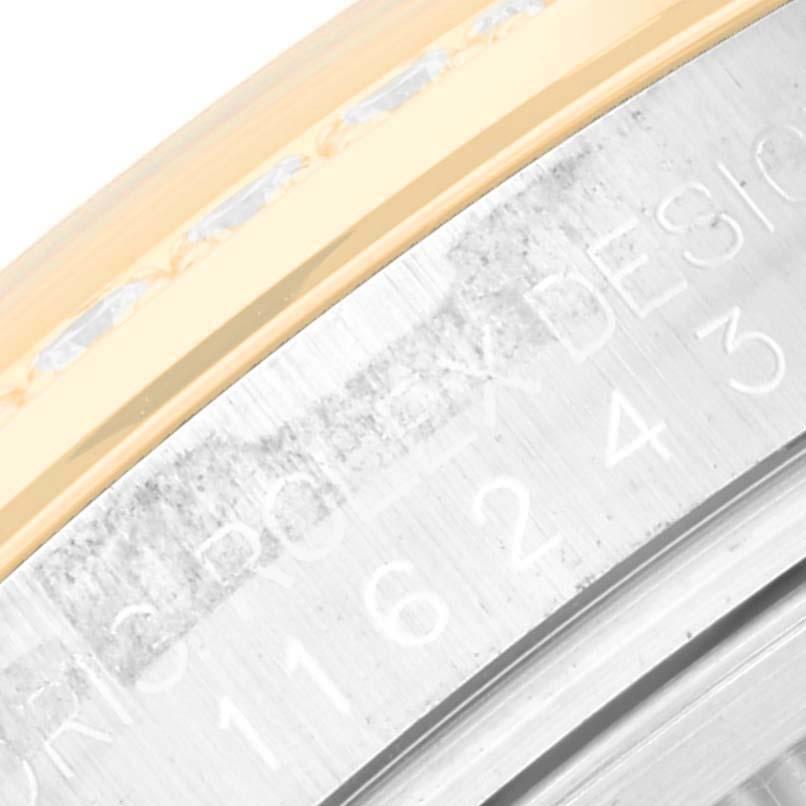 Rolex Datejust Anniversary Zifferblatt Stahl Gelbgold Diamant Herrenuhr 116243. Offiziell zertifiziertes Chronometerwerk mit automatischem Aufzug. Gehäuse aus Edelstahl mit einem Durchmesser von 36.0 mm.  Rolex Logo auf einer Krone aus 18k Gelbgold.