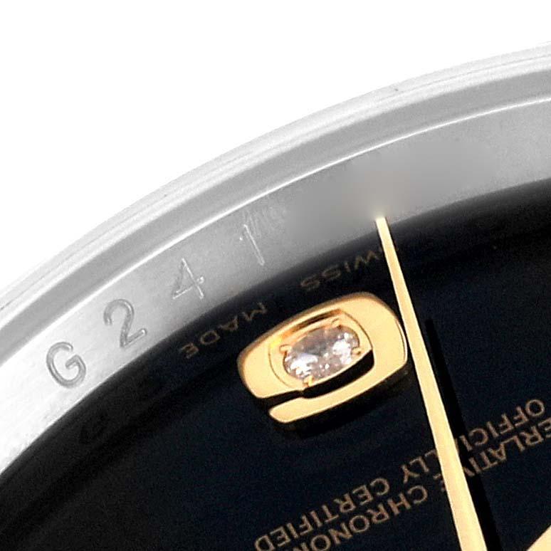Rolex Datejust Schwarzes Zifferblatt Stahl Gelbgold Diamant Herrenuhr 116243. Offiziell zertifiziertes Chronometerwerk mit automatischem Aufzug. Gehäuse aus Edelstahl mit einem Durchmesser von 36.0 mm.  Rolex Logo auf einer Krone. 18k Gelbgold