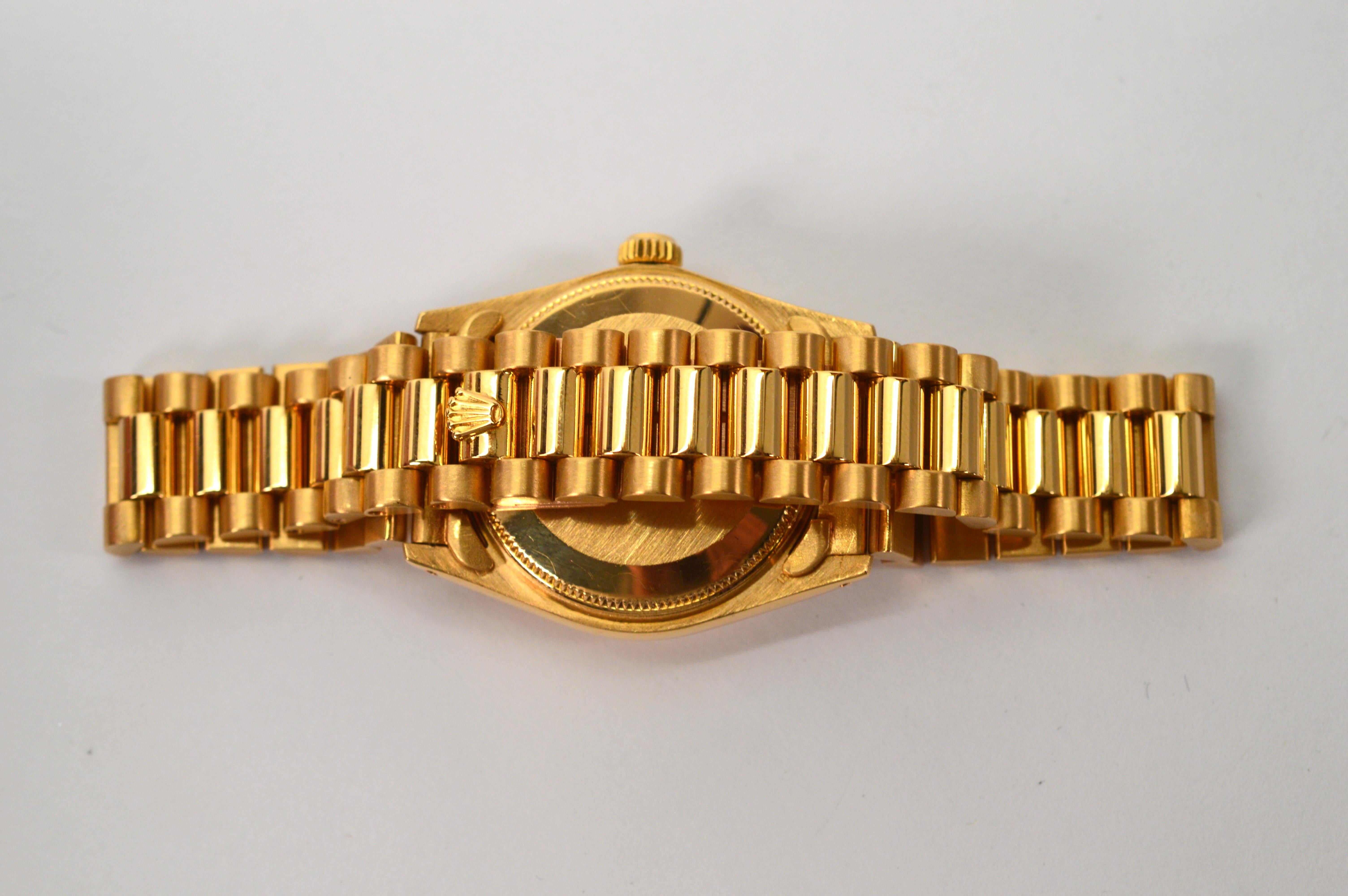 Women's or Men's Rolex Datejust Calibre 18 Karat Yellow Gold Bracelet Wrist Watch