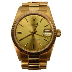 Rolex Datejust Calibre 18 Karat Yellow Gold Bracelet Wrist Watch