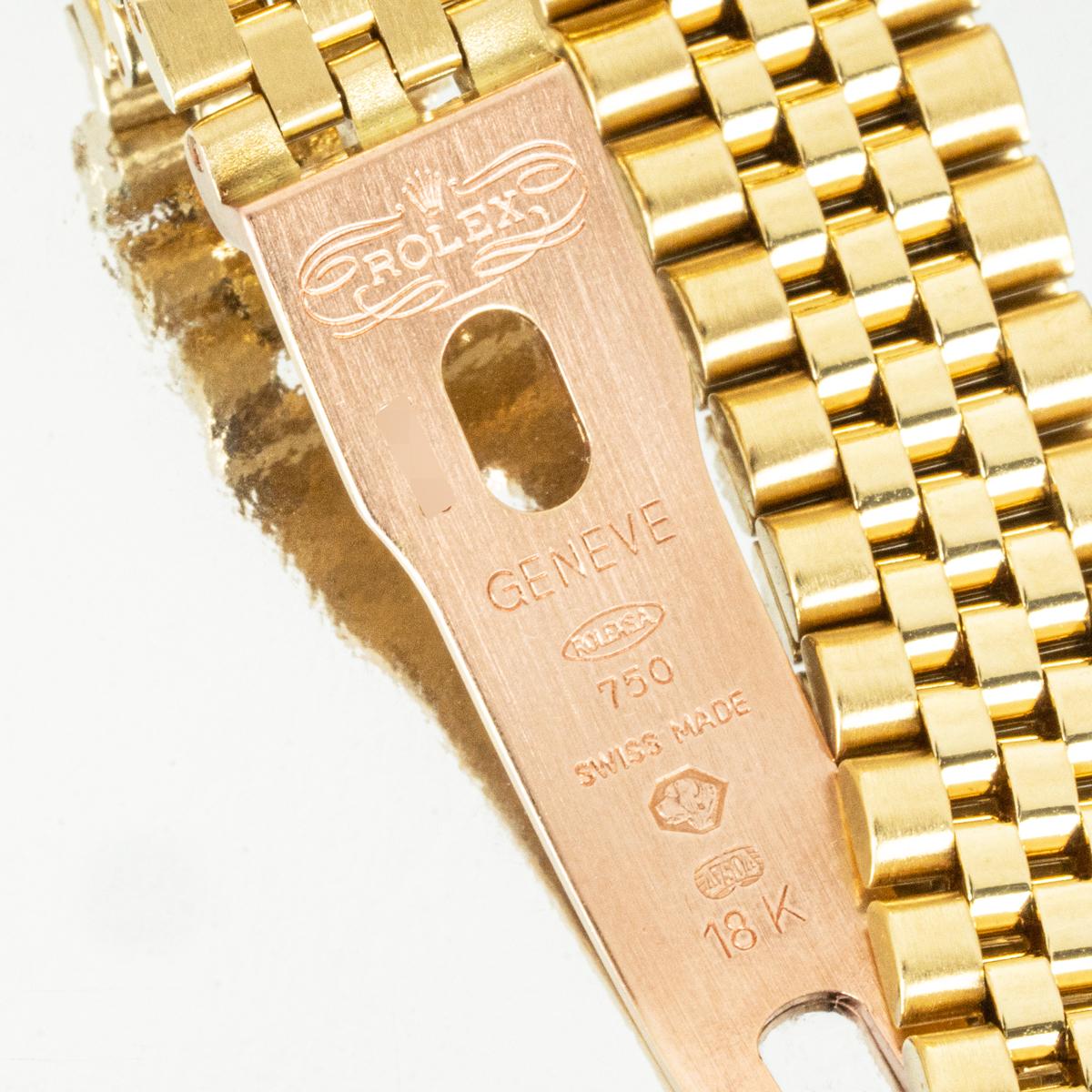 Rolex Datejust Cadran Champagne Lunette Diamant 26mm 79158 en vente 2