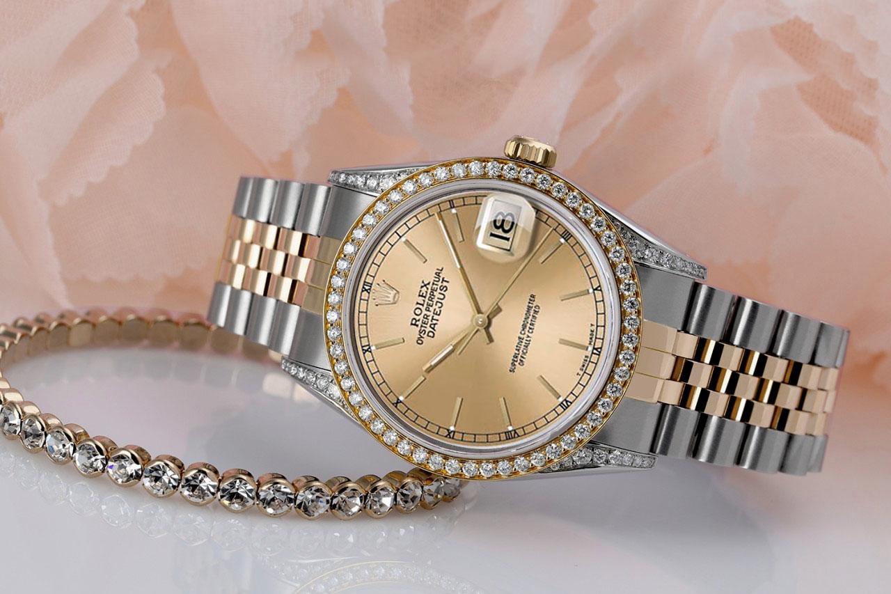Montre-bracelet Rolex Datejust champagne à cadran automatique et diamants 36 mm, bicolore Excellent état - En vente à New York, NY