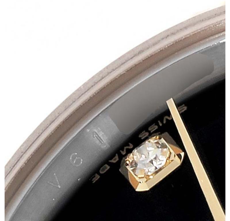 Rolex Datejust Diamond Dial Steel Yellow Gold Ladies Watch 179173 Box Card. Mouvement à remontage automatique certifié officiellement chronomètre. Boîtier oyster en acier inoxydable de 26 mm de diamètre. Logo Rolex sur une couronne en or jaune 18