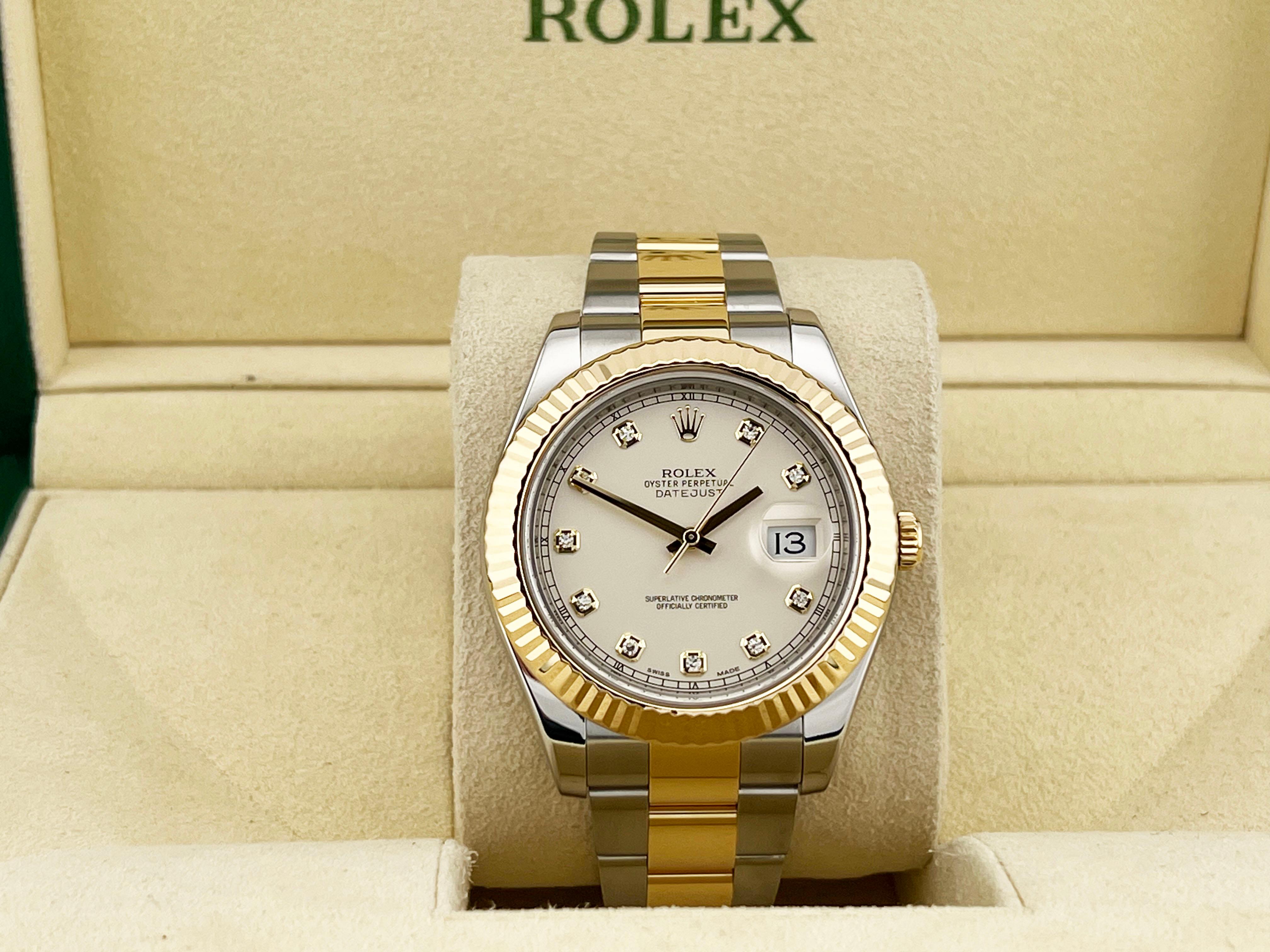 Style Number: 116333



Year: 2010-2016

 

Model: Rolex Datejust II

 

Case Material: Stainless Steel 

 

Band: 18K Yellow Gold & Stainless Steel 

  

Bezel: 18K Yellow Gold Fluted Bezel 

  

Dial: Original White Diamond Dial 

 

Face: