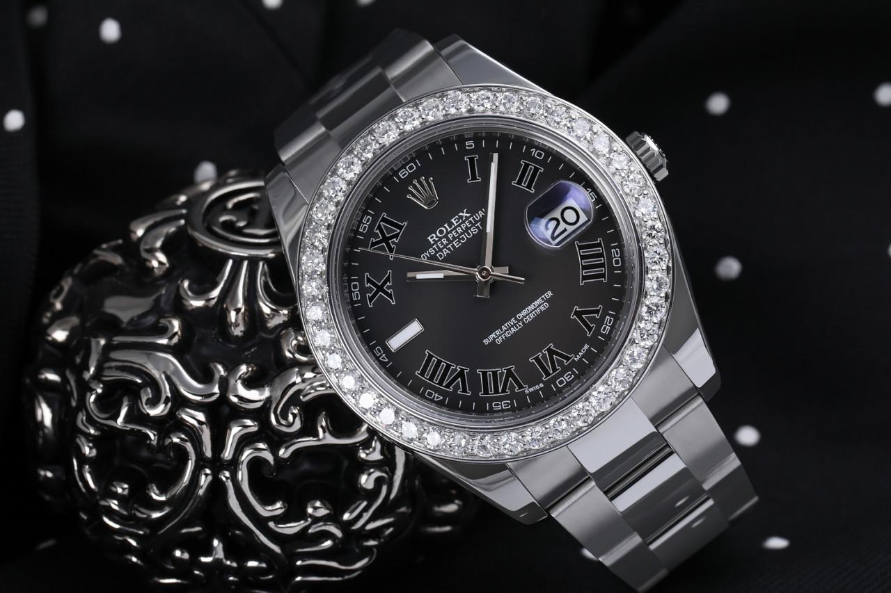 Rolex Datejust II Edelstahl-Uhr, maßgefertigte Diamant-Lünette 116300 im Zustand „Hervorragend“ im Angebot in New York, NY