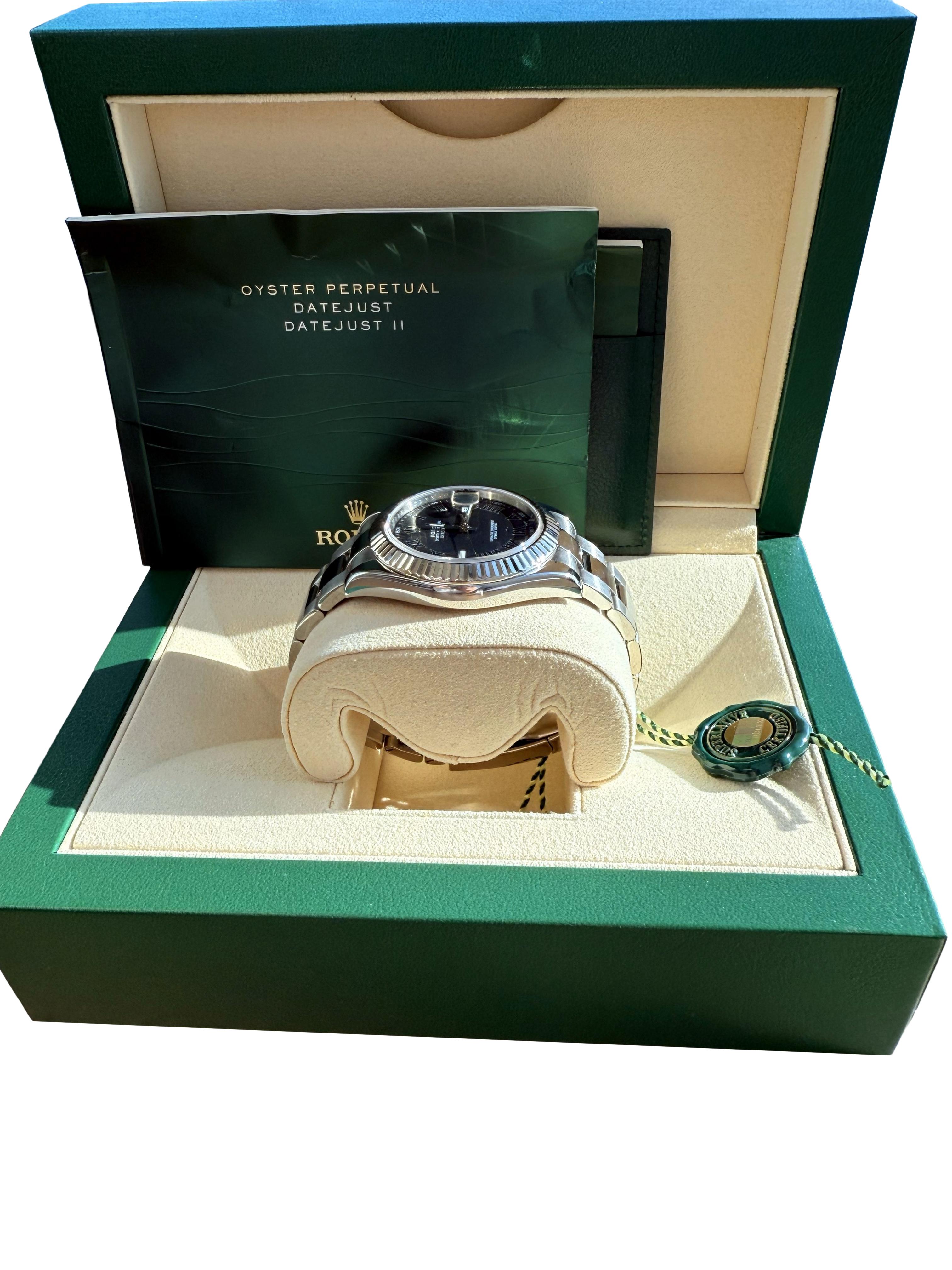 Reloj Rolex Datejust II Esfera romana negra Bisel estriado Acero Oro blanco 116334 en venta 4