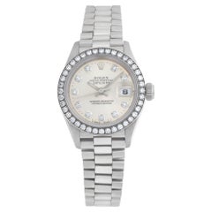 Rolex Datejust Damen in Platin mit Diamant-Zifferblatt und Diamant-Lünette Ref. 69136