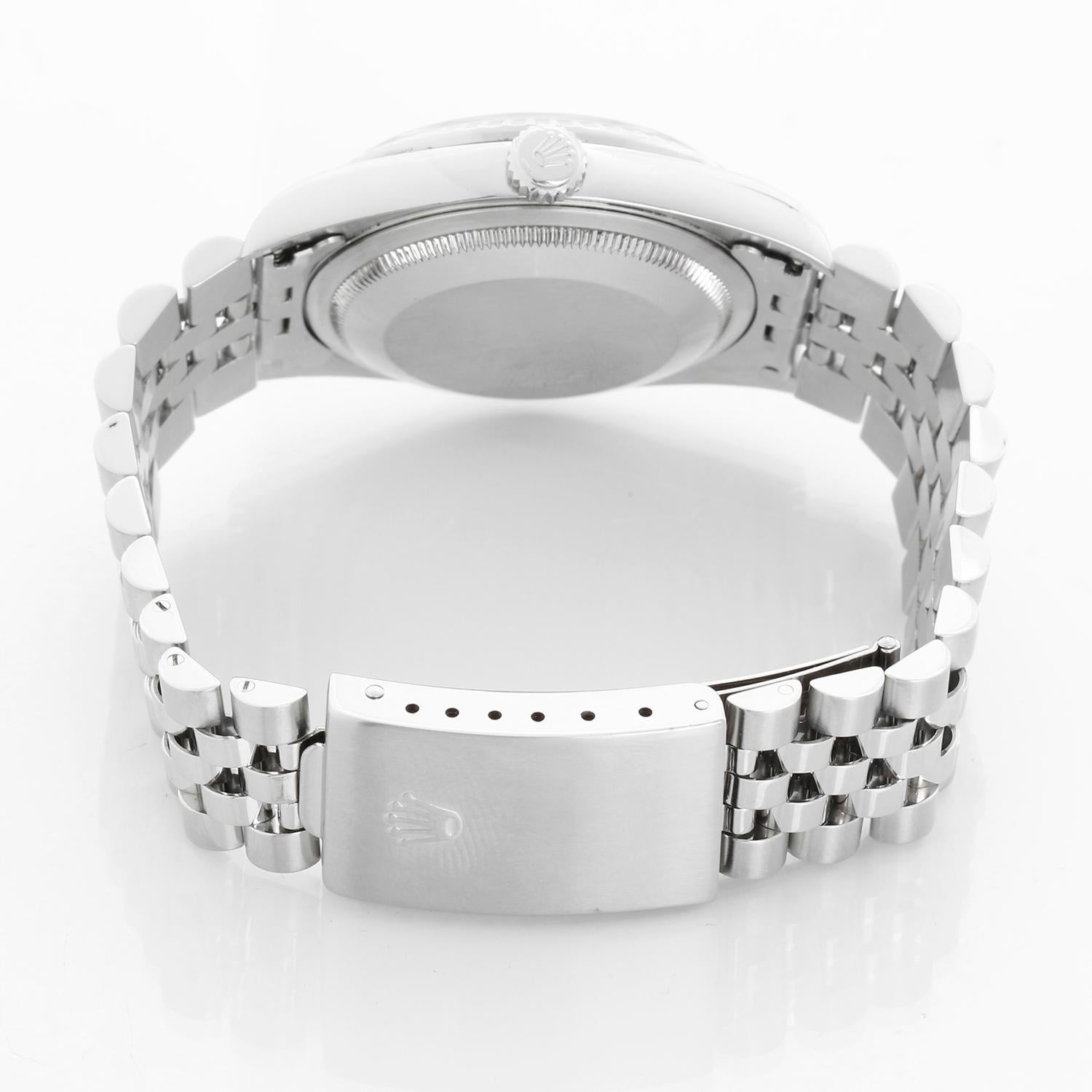 Reloj Rolex Datejust de acero inoxidable para hombre Esfera romana azul 16220 en Excelente estado para la venta en Dallas, TX