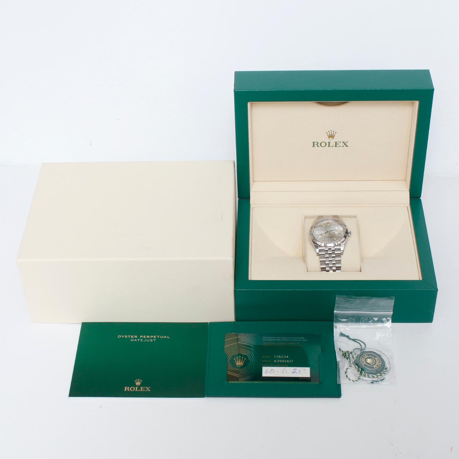 Rolex Datejust Men's Stainless Steel Watch Silver Index Dial 126234 In Good Condition In Dallas, TX