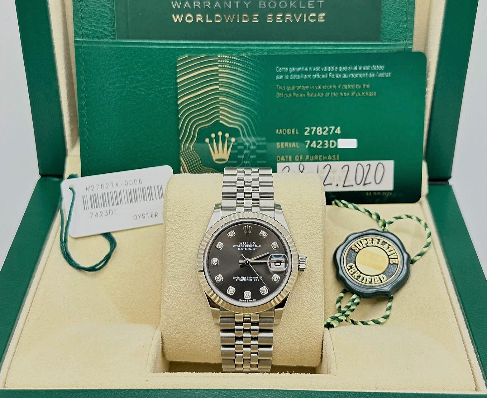 Stilnummer: 278274



Seriennummer: 7423****



Jahr: 2020

 

Modell: Rolex Datejust Midsize

 

MATERIAL des Gehäuses: Rostfreier Stahl

 

Band: Rostfreier Stahl

  

Lünette: 18K Weißgold geriffelt

  

Zifferblatt: Dunkelgraues