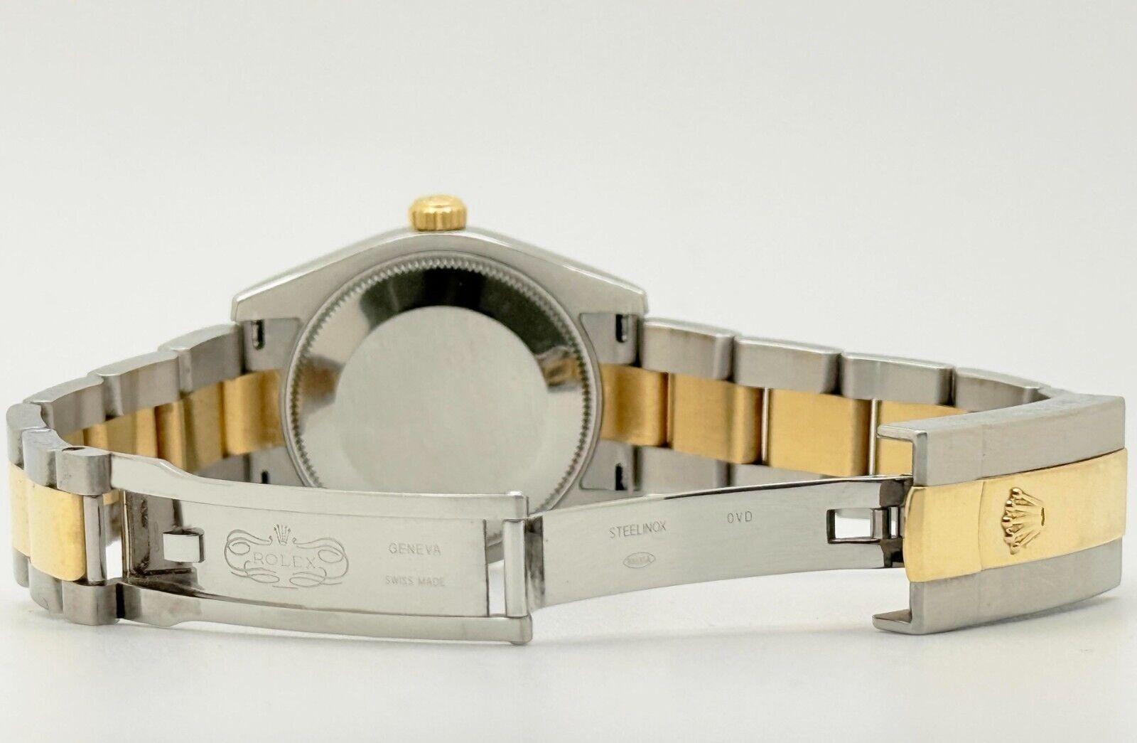 Stilnummer: 178243

Seriennummer: V818***

Jahr: 2010

Modell: Rolex Datejust Midsize

MATERIAL des Gehäuses: Rostfreier Stahl 

Band: 18K Gelbgold & Edelstahl Oyster Band

Lünette: 18K Gelbgold Glatte Lünette 

Zifferblatt: Fabrik Rolex Original