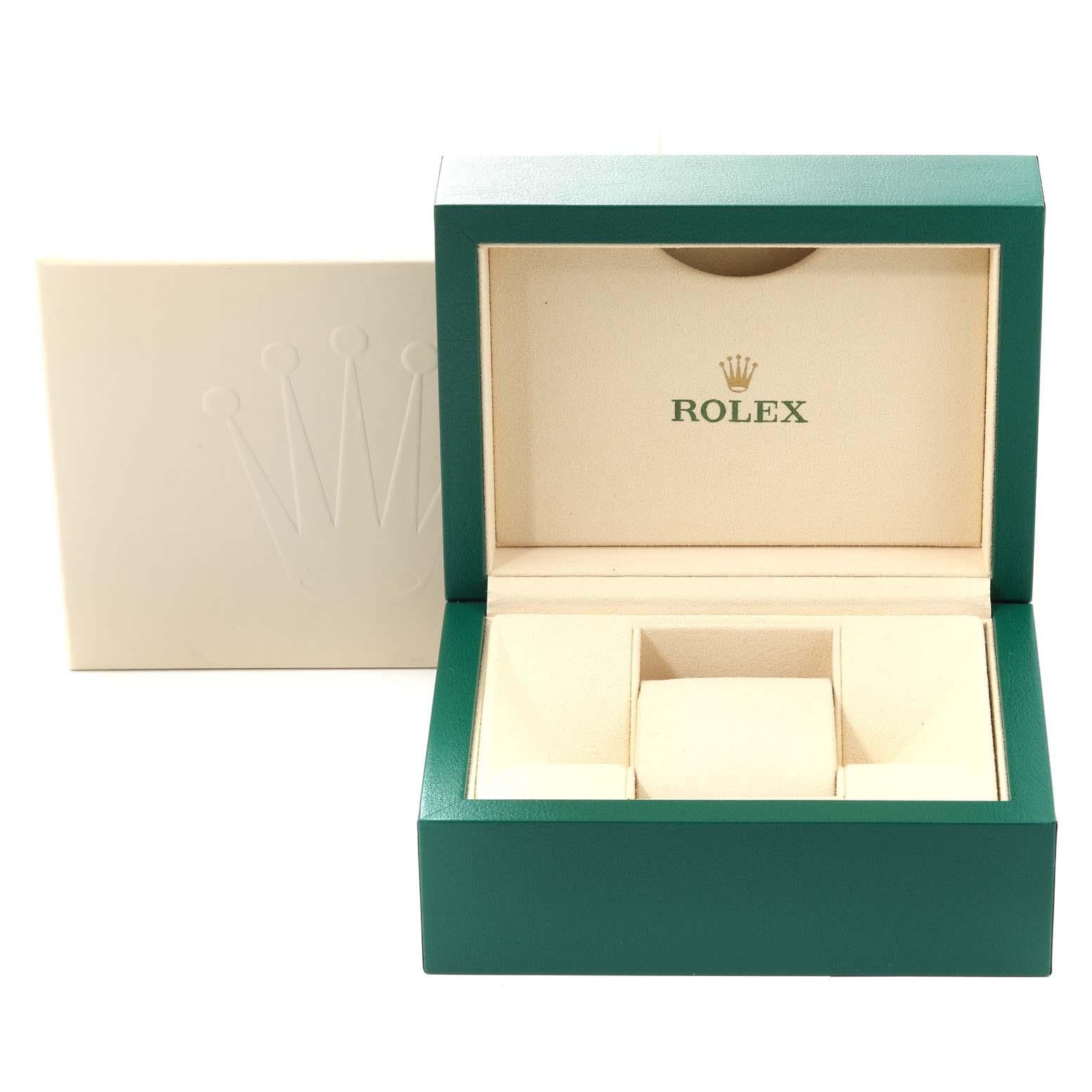 Rolex Montre Datejust de taille moyenne en acier avec cadran en or blanc et diamants bleus, 178274 6