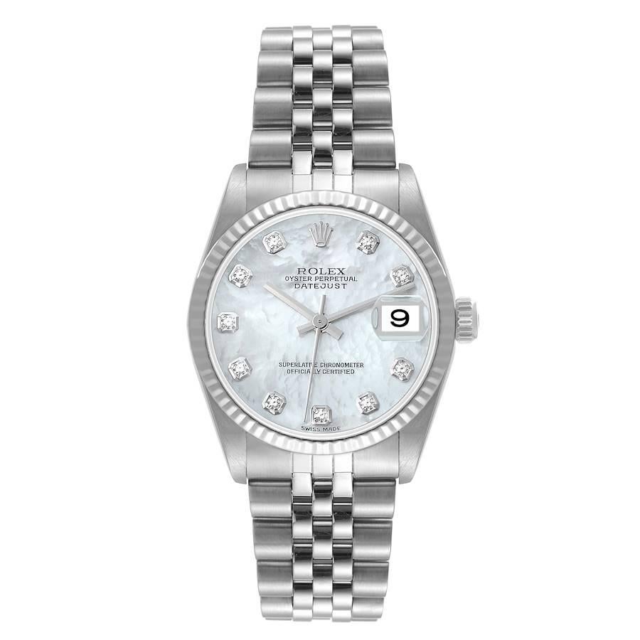 Rolex Datejust Midsize White Gold MOP Diamond Dial Damenuhr 78274 Box Papiere. Offiziell zertifiziertes Chronometerwerk mit automatischem Aufzug. Austerngehäuse aus Edelstahl mit einem Durchmesser von 31 mm. Rolex Logo auf der Krone. Geriffelte