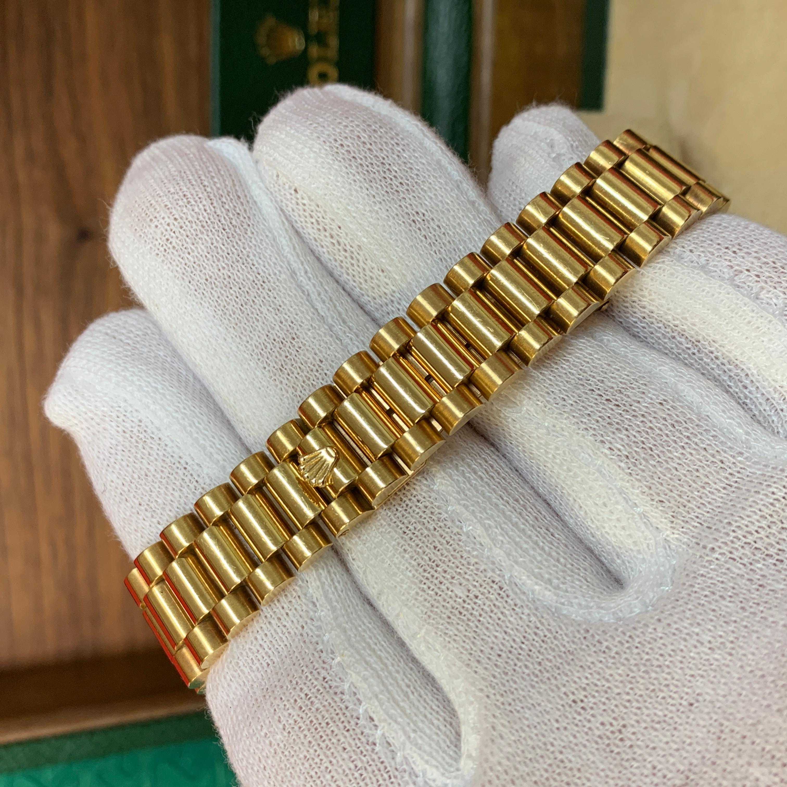Rolex Datejust, Ref. 68278 Midsize 18 Karat Gold Ladies with Box 3
