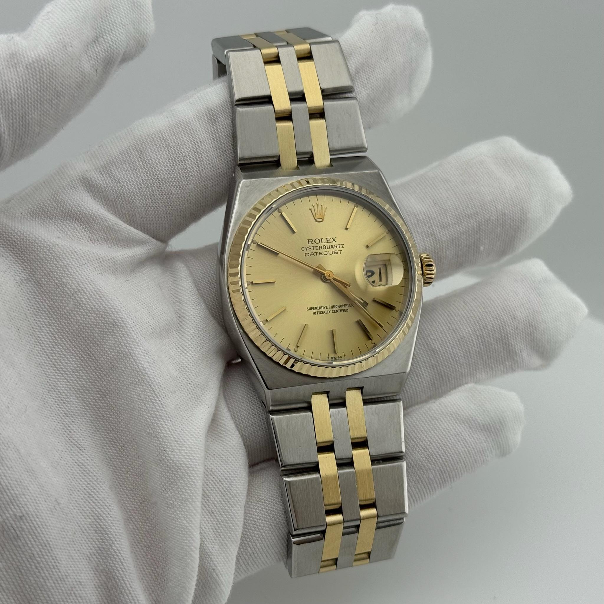 Numero di stile: 17013

 

Model: Rolex Datejust Oysterquartz

 

Materiale della cassa: Acciaio inossidabile

 

Fascia: Acciaio inossidabile e oro giallo 18 carati

  

Lunetta: oro giallo 18 carati

  

Quadrante: Champagne

 

Cristallo: