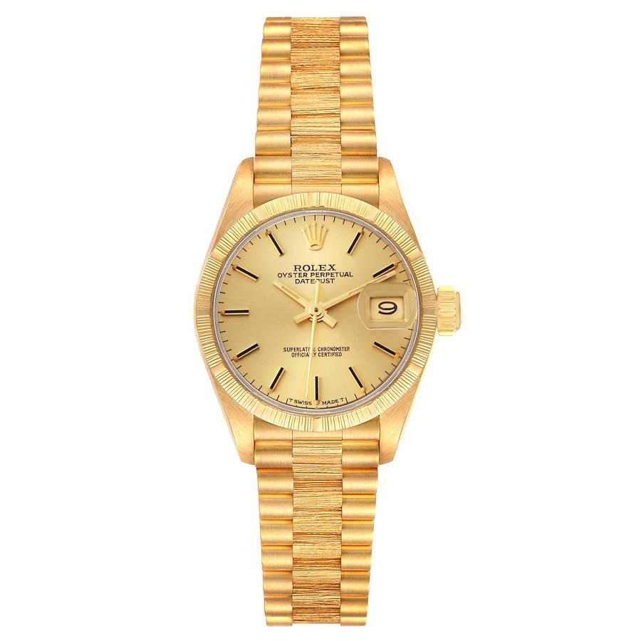 Rolex Datejust Präsident Gelbgold Bark Finish Damenuhr 69278 Box Papiere. Offiziell zertifiziertes Chronometer-Automatikwerk mit automatischem Aufzug. Oyster-Gehäuse aus 18 Karat Gelbgold mit einem Durchmesser von 26,0 mm. Rolex Logo auf der Krone.