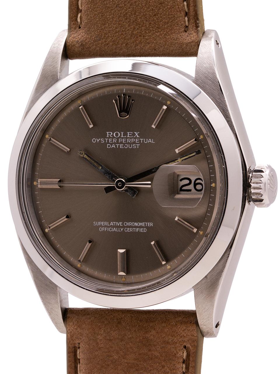 Rolex Datejust Ref 1600 Smooth Bezel Grey Dial, circa 1971 In Excellent Condition In West Hollywood, CA