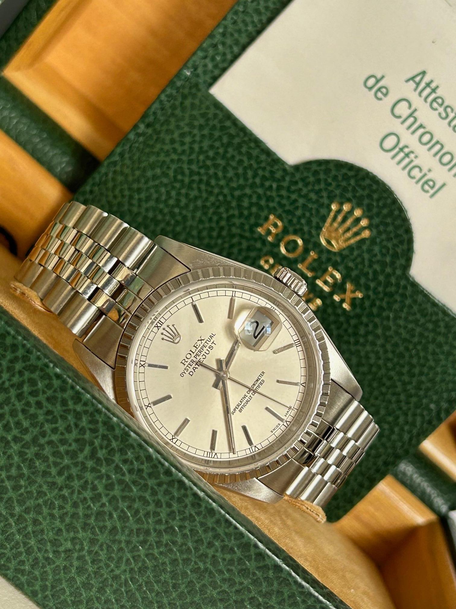 Rolex Datejust Ref 16220 Wristwatch, Jubilee Bracelet, Full Set, UK 2003. For Sale 3