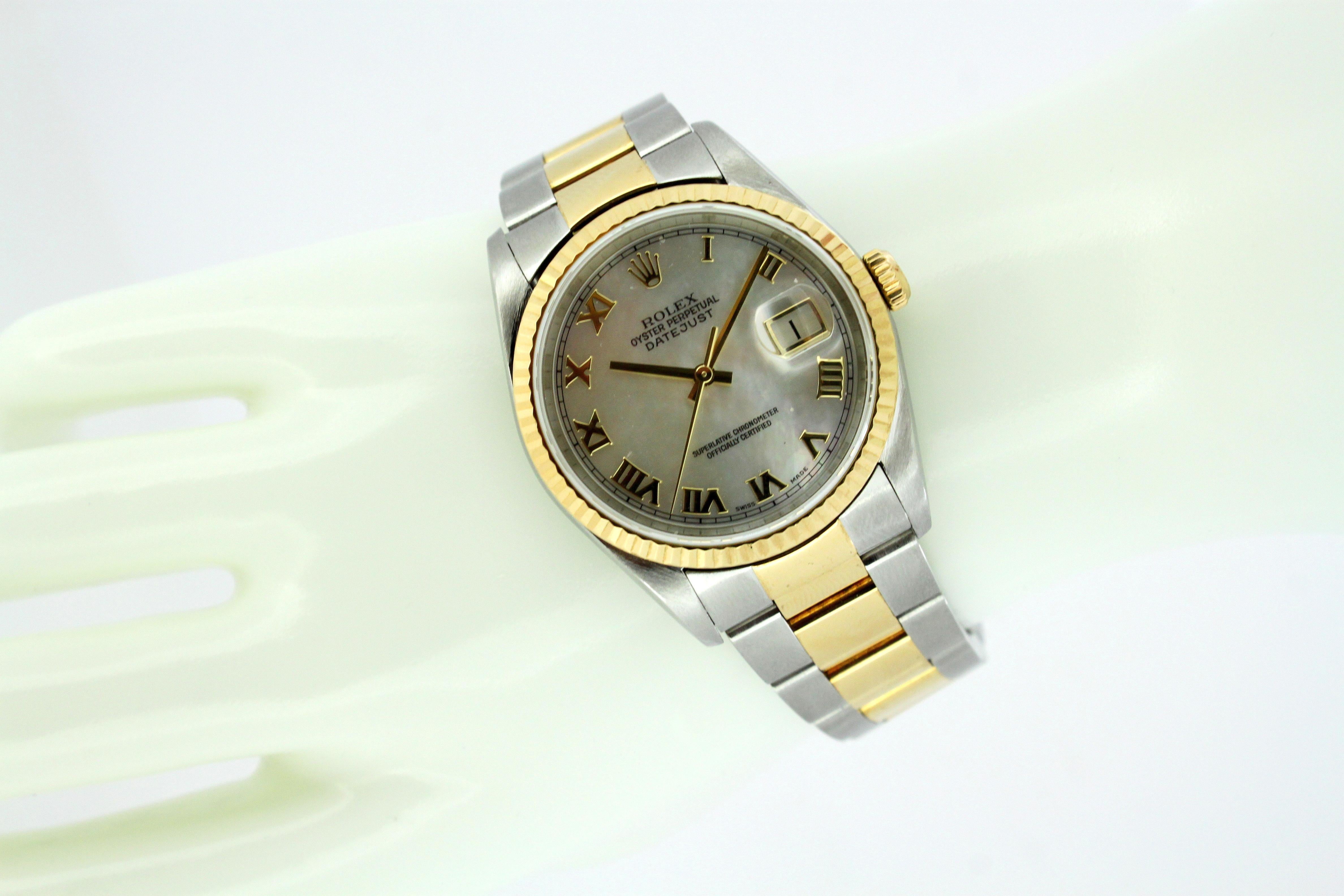 Rolex - DateJust - 16233 - Men - 1970's

Gender:	Men
Model : Oyster Perpetual DateJust
Case Diameter : 36 mm
Movement: Automatic
Watchband Material: 18K Gold & Steel
Case material : 18K Gold & Steel
Display Type:	Analogue	
Age: 1970's
Dial: Mother