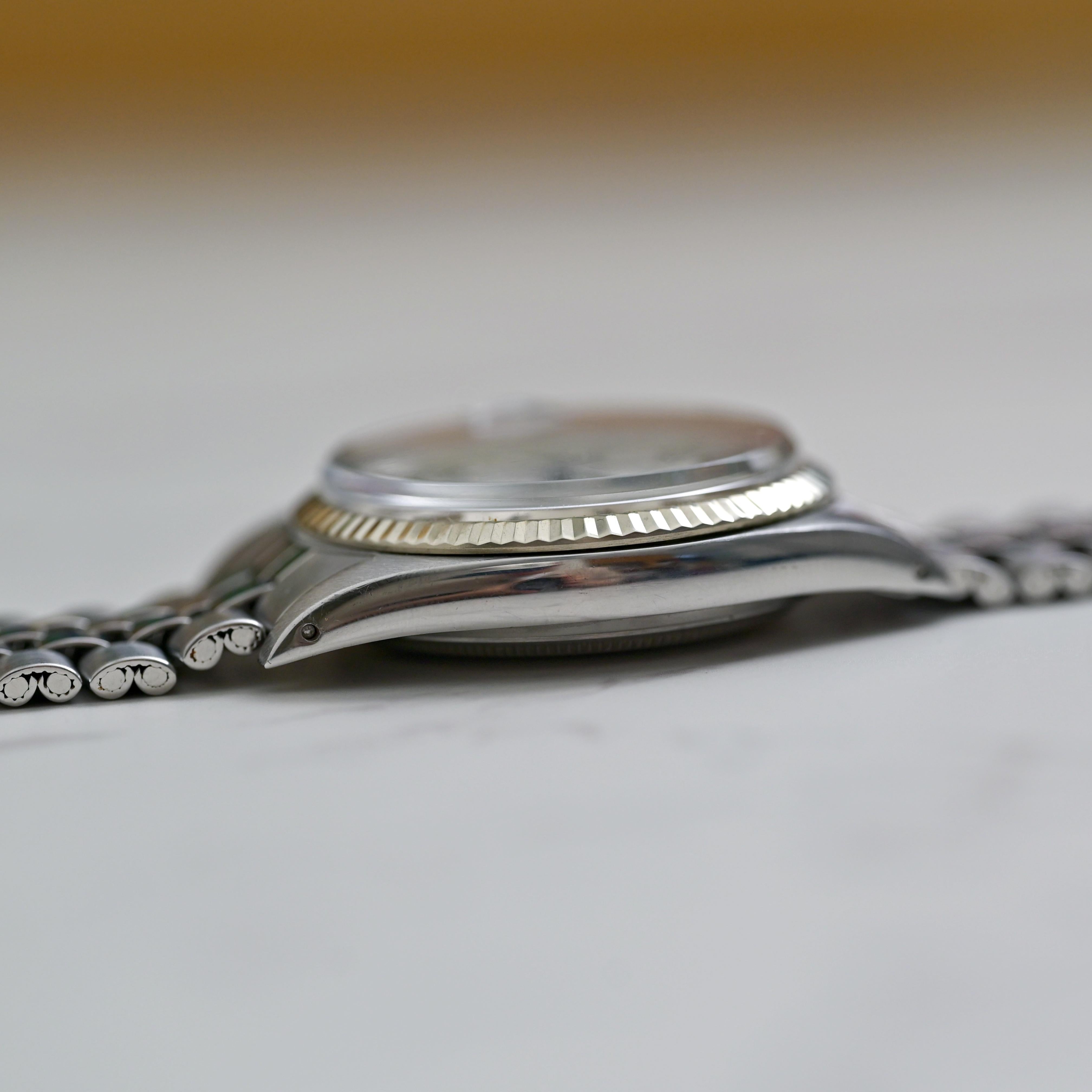 Reloj automático Rolex Datejust esfera plateada 1601 con brazalete jubileo, 1972 en venta 6