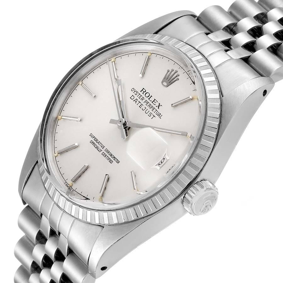 Rolex Datejust Silver Dial Vintage Steel Men's Watch 16030 In Good Condition For Sale In Atlanta, GA