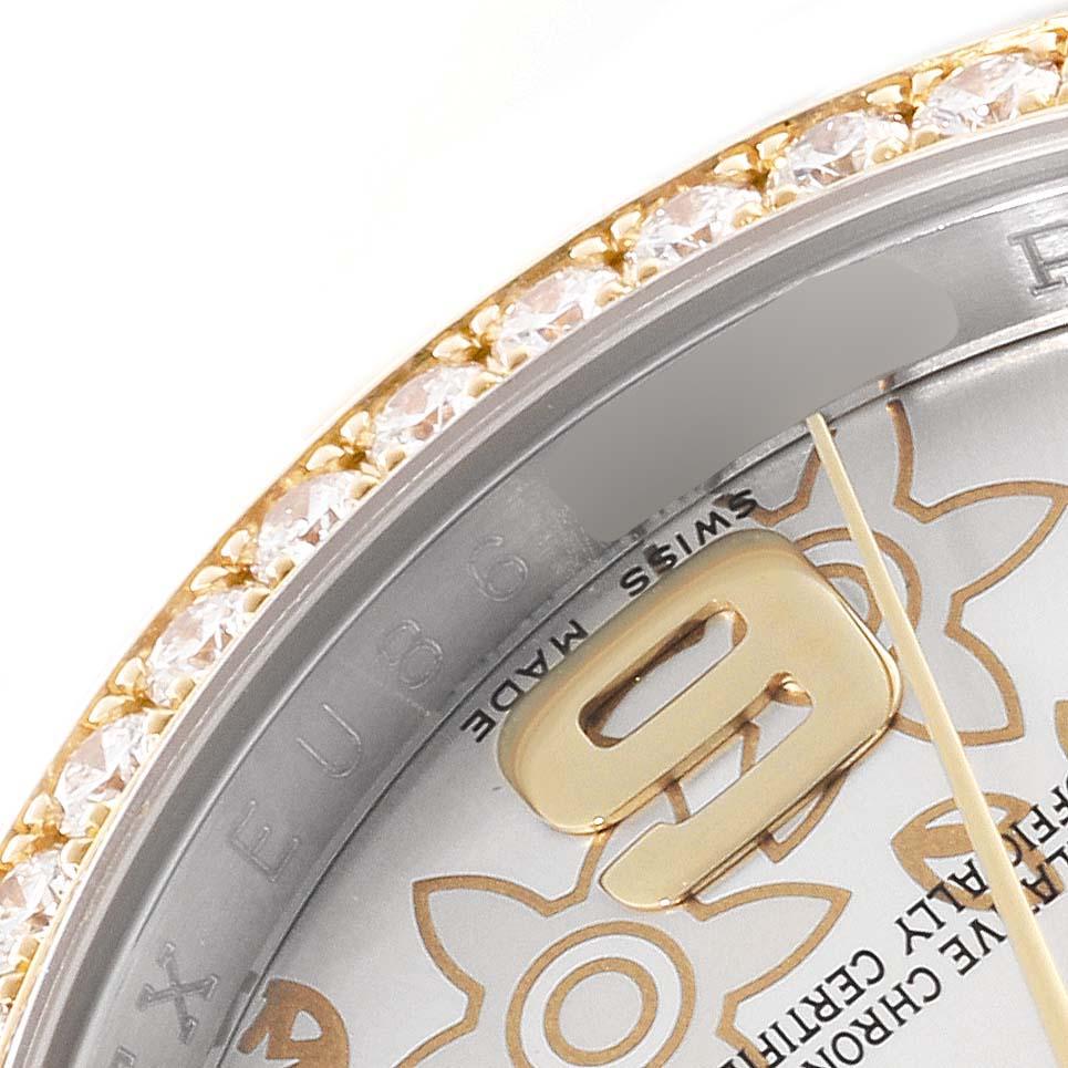 Rolex Datejust Silber Floral Zifferblatt Stahl Gelbgold Diamant Herrenuhr 116243. Offiziell zertifiziertes Chronometerwerk mit automatischem Aufzug. Gehäuse aus Edelstahl mit einem Durchmesser von 36.0 mm.  Rolex Logo auf einer Krone aus 18k