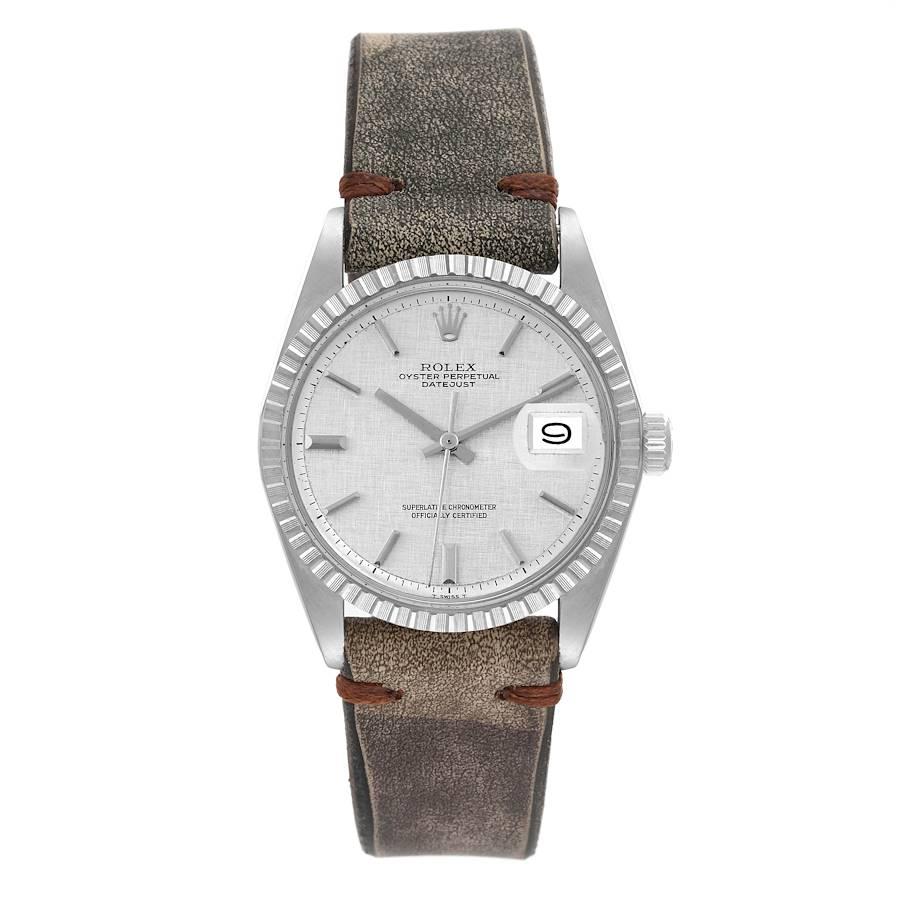 Rolex Datejust Silber Leinen Zifferblatt Grau Lederband Vintage Herrenuhr 1603. Offiziell zertifiziertes Chronometerwerk mit automatischem Aufzug. Austerngehäuse aus Edelstahl mit einem Durchmesser von 36.0 mm. Rolex Logo auf einer Krone. Gedrehte
