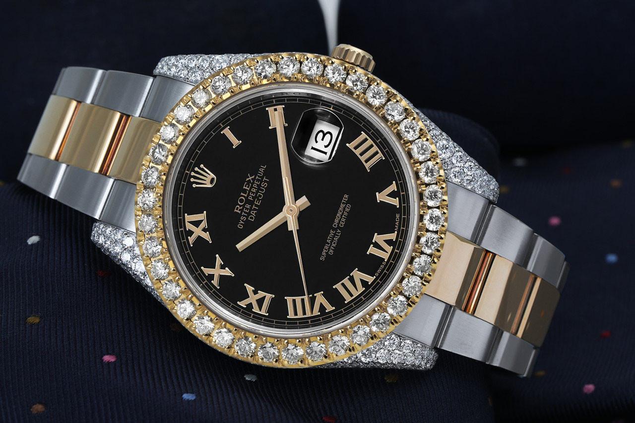 Cette montre bénéficie d'une garantie de remplacement du diamant à vie.  Nous avons tellement confiance en nos sertisseurs de diamants que si l'un des diamants individuels venait à tomber de nos montres, nous le remplacerions gratuitement à vie.