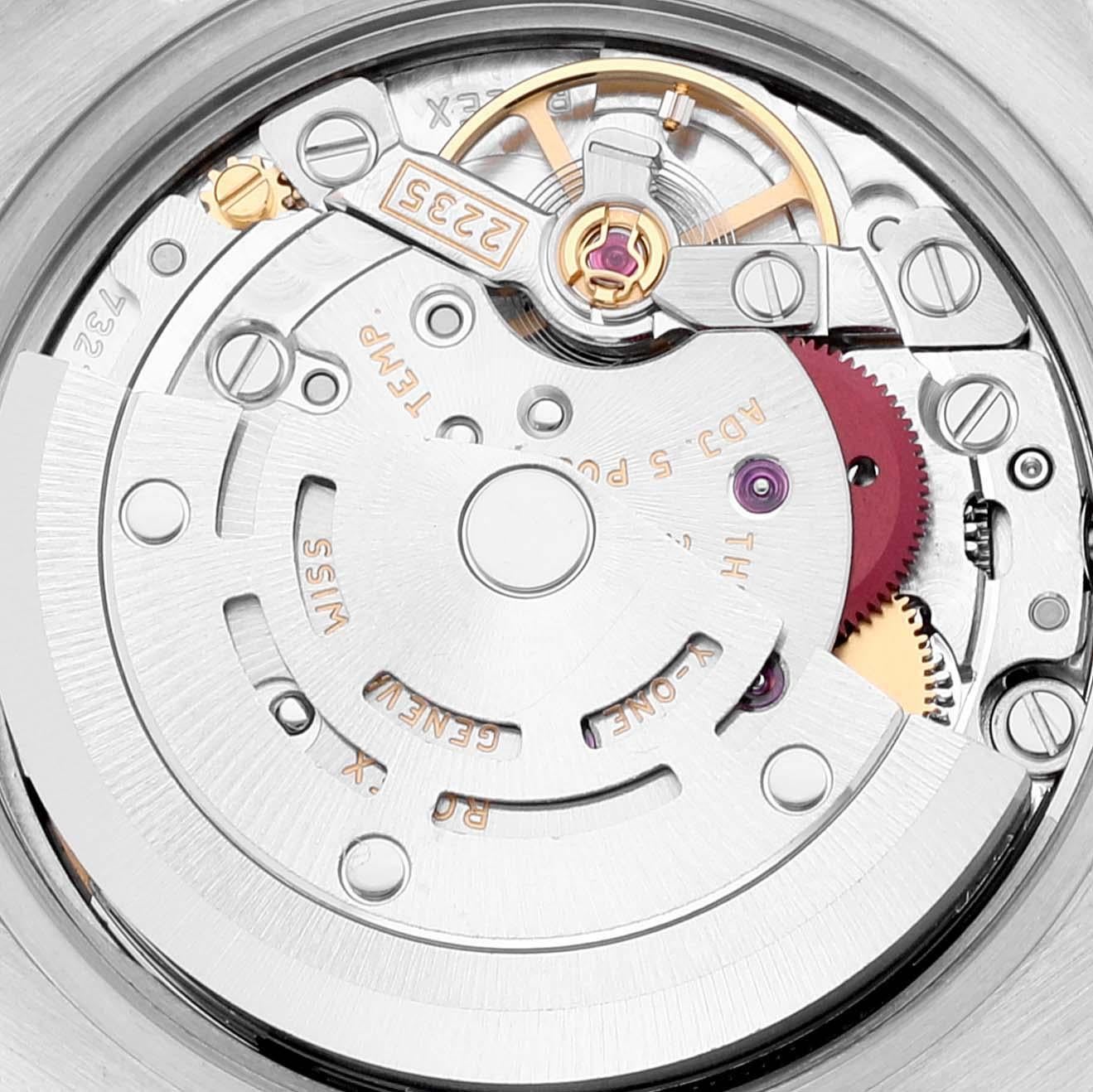 Rolex Montre Datejust en acier et or blanc avec cadran en nacre, pour femmes 179174 en vente 4