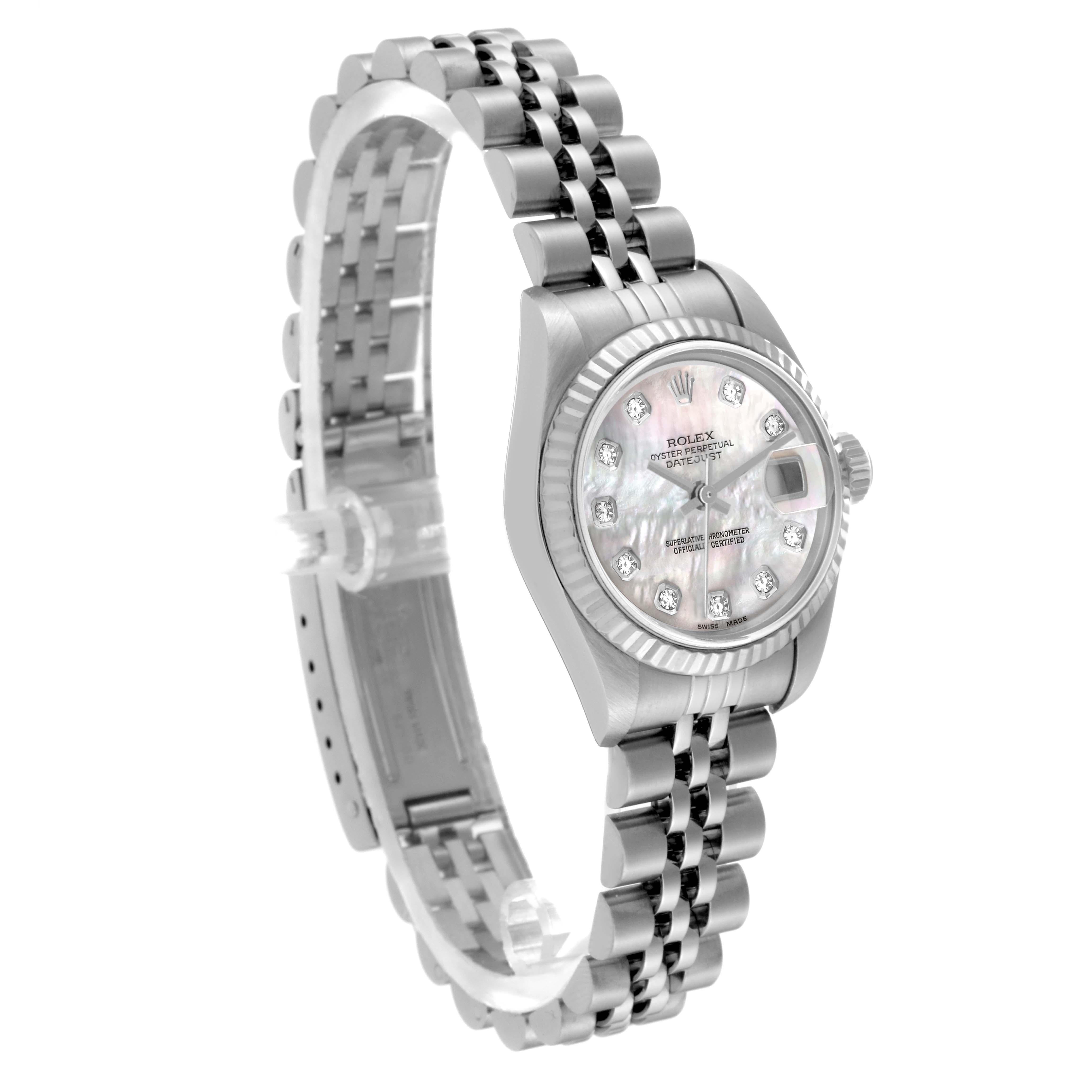 Rolex Montre Datejust en acier et or blanc avec cadran en nacre et diamants, pour femmes 79174 5