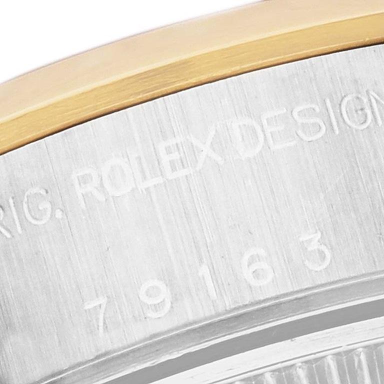 Rolex Datejust Stahl Gelbgold weißes Zifferblatt Damenuhr 79163 Box Papiere. Offiziell zertifiziertes Chronometerwerk mit automatischem Aufzug. Austerngehäuse aus Edelstahl mit einem Durchmesser von 26 mm. Rolex Logo auf einer Krone aus 18k