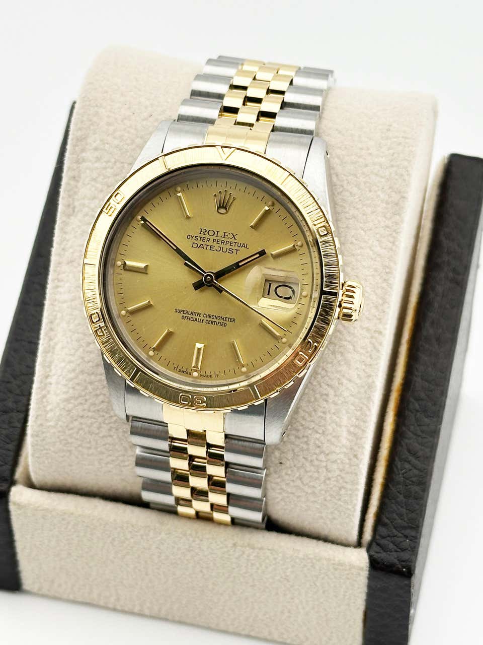 Champagne Racing Dial 2024 Rolex Datejust 126233 36mm Champagne Dial 18K Gold Steel Box ...