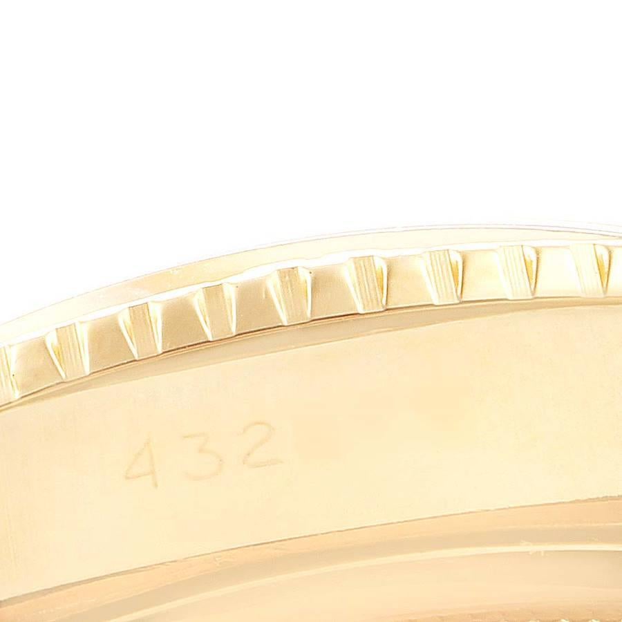 Rolex Datejust Turnograph 18 Karat Yellow Gold Vintage Men's Watch 6609 For Sale 3