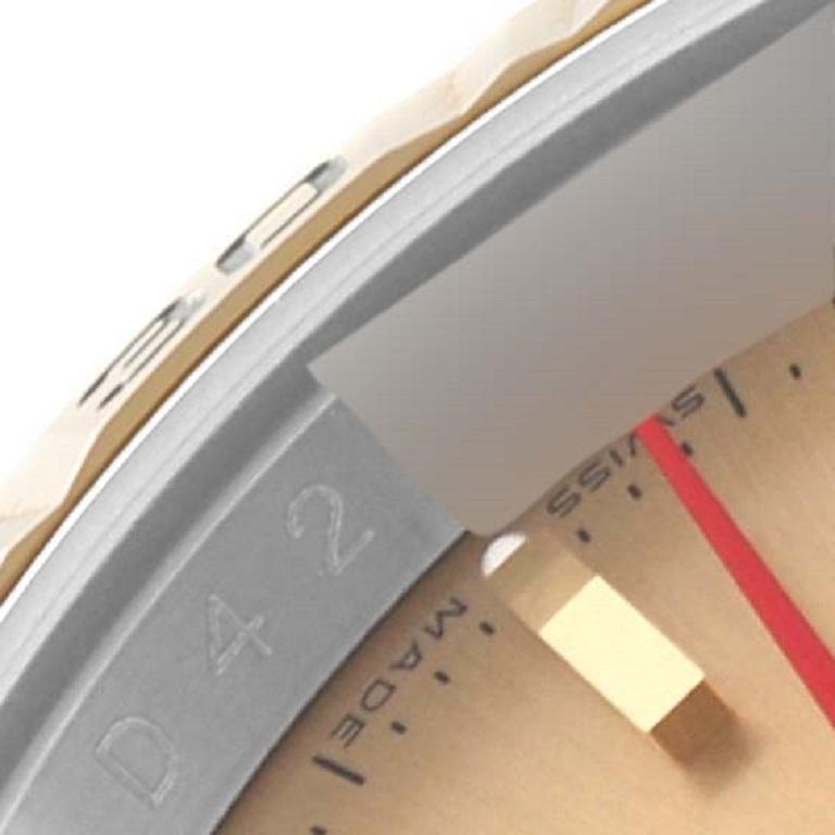 Rolex Datejust Turnograph Stahl Gelbgold Herrenuhr 116263 Box Karte. Offiziell zertifiziertes Chronometerwerk mit automatischem Aufzug. Gehäuse aus Edelstahl mit einem Durchmesser von 36 mm. Rolex Logo auf der Krone. Geriffelte bidirektionale