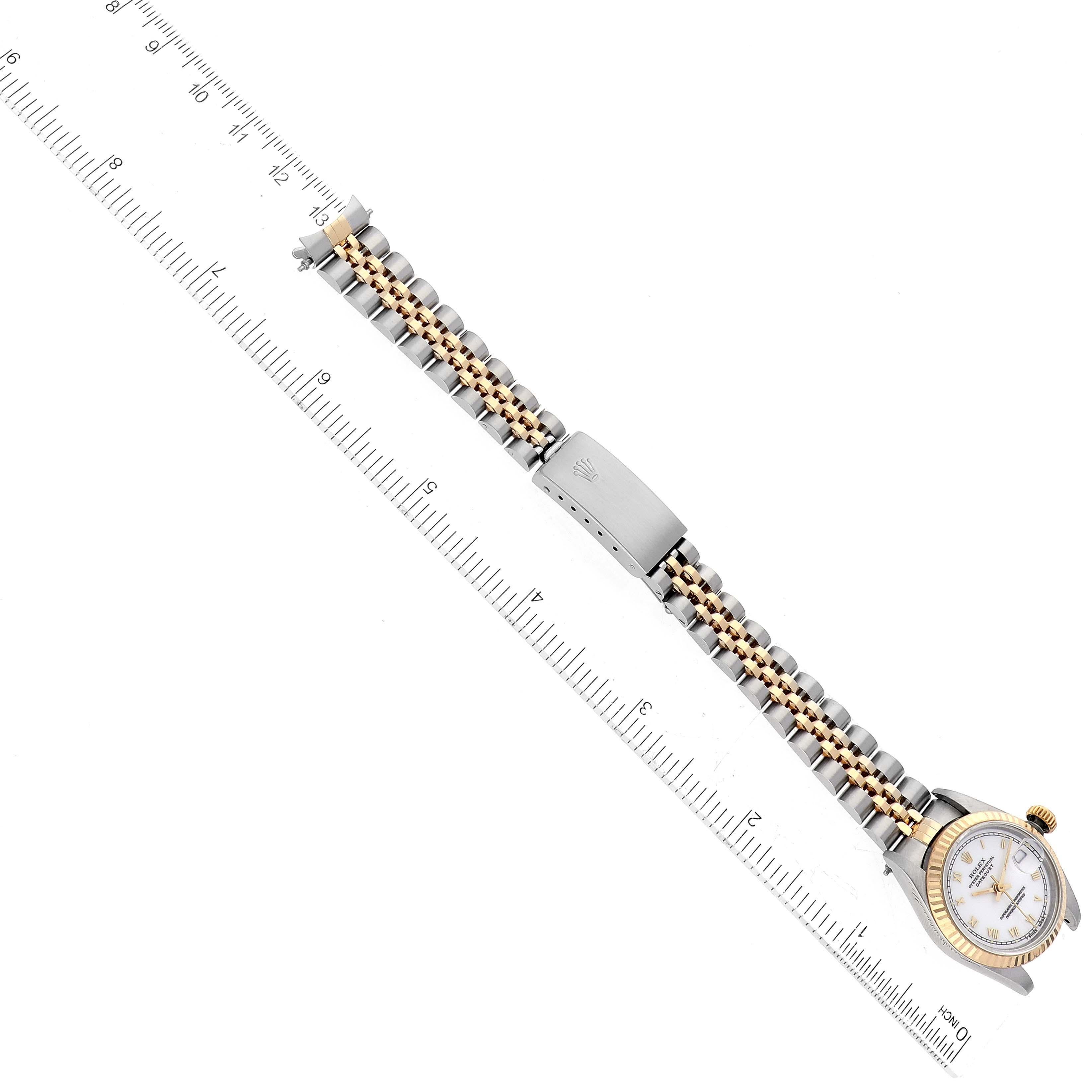 Rolex Montre Datejust pour femme en acier et or jaune avec cadran romain blanc 69173 en vente 6