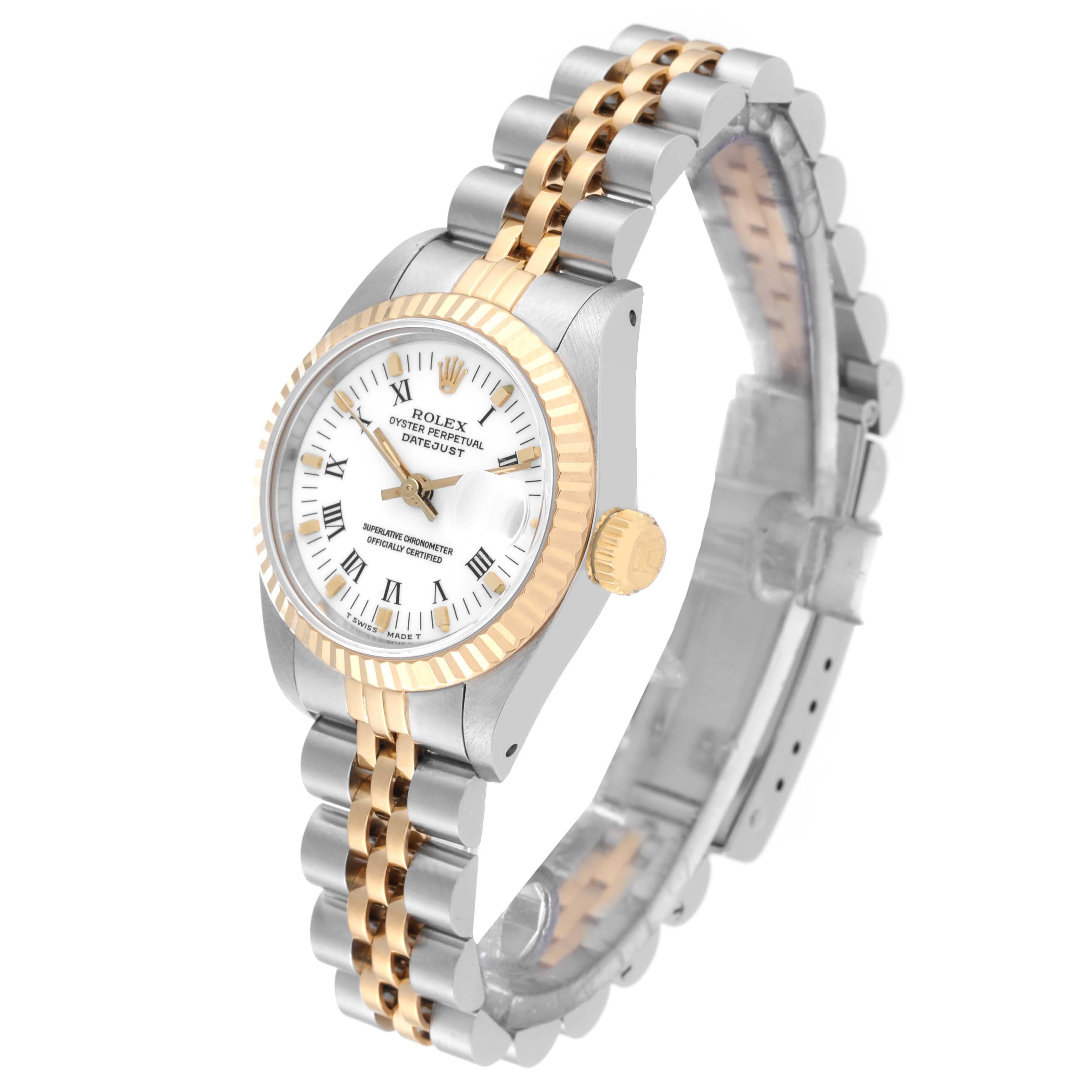 Rolex Montre Datejust pour femme en acier et or jaune avec cadran romain blanc 69173 en vente 7