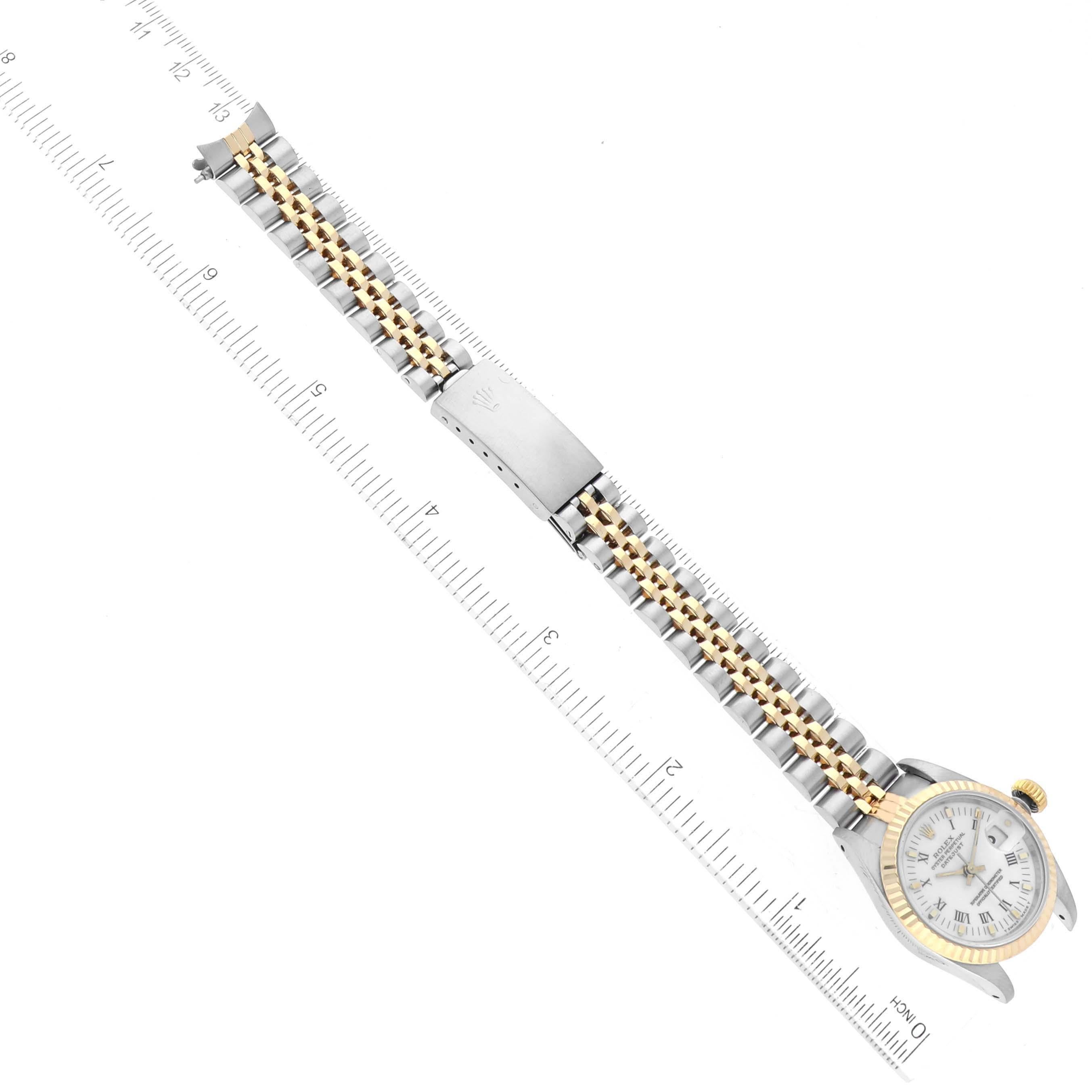 Rolex Montre Datejust pour femme en acier et or jaune avec cadran romain blanc 69173 en vente 5