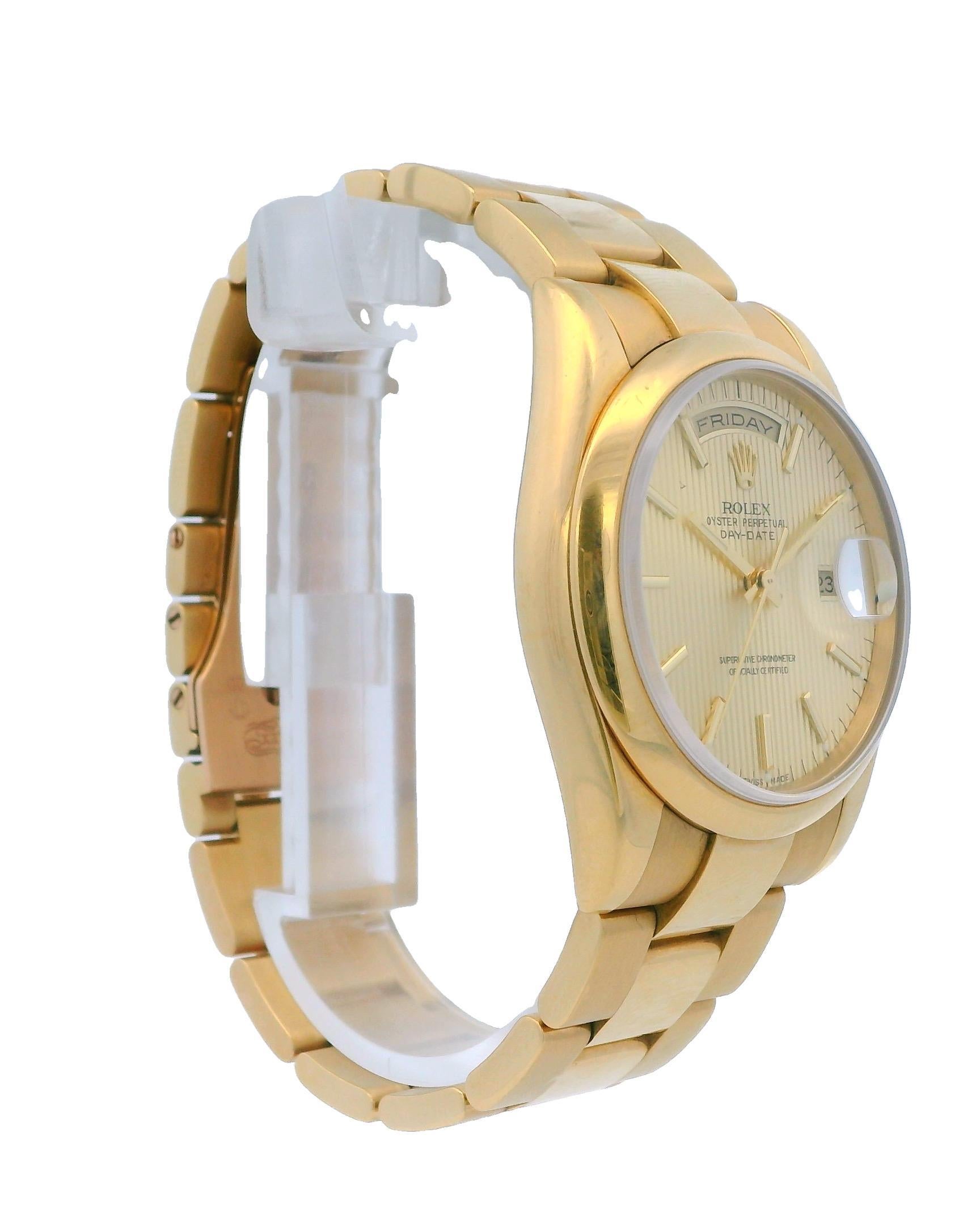 Rolex Day-Date 118208 18K Yellow Gold Linen Dial Full-Set In Excellent Condition For Sale In Great Neck Plaza, NY