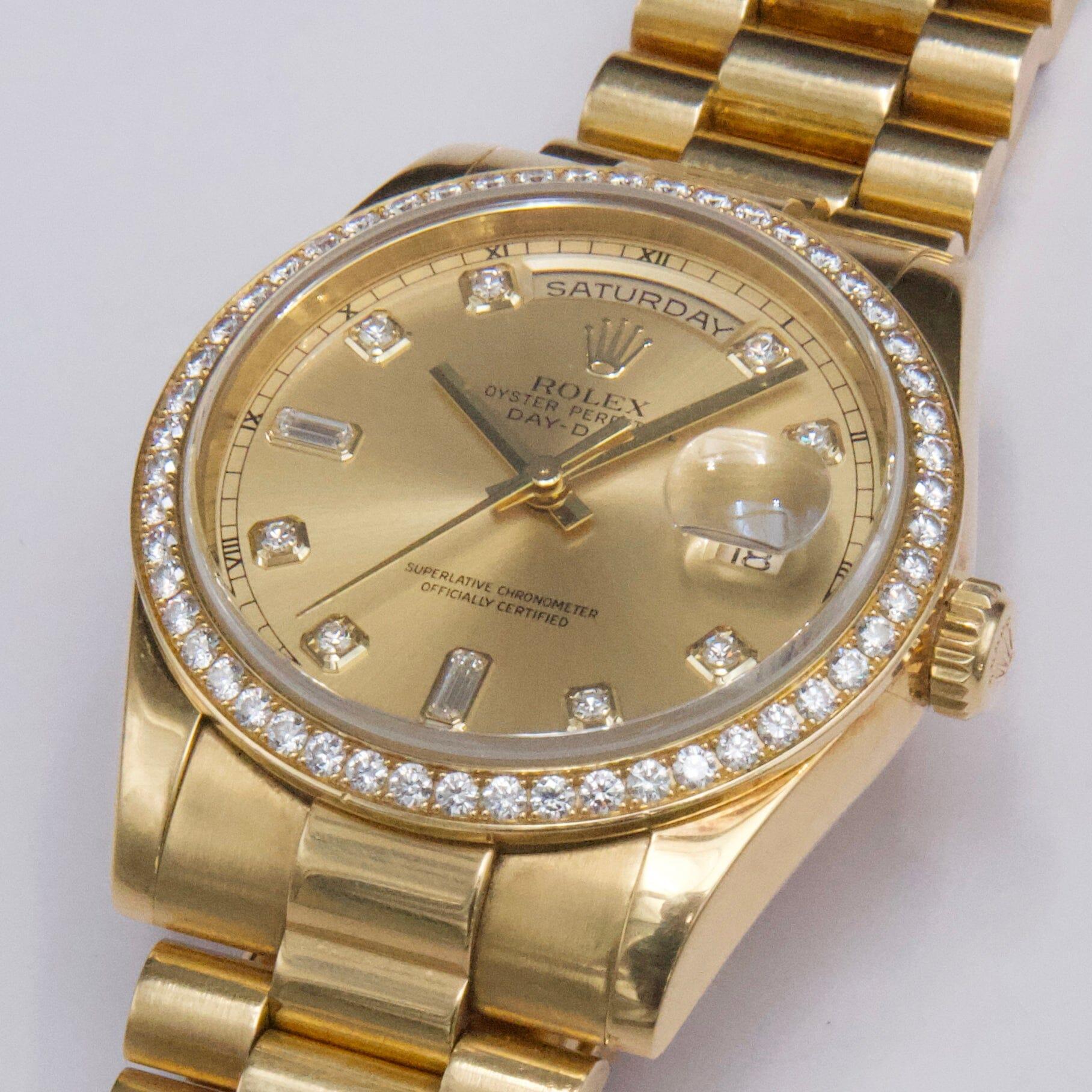 Rolex Day-Date 118348 Esfera Diamante Oro Amarillo 18K Reloj Caballero Caja Papeles en Excelente Estado en Great Neck, NY