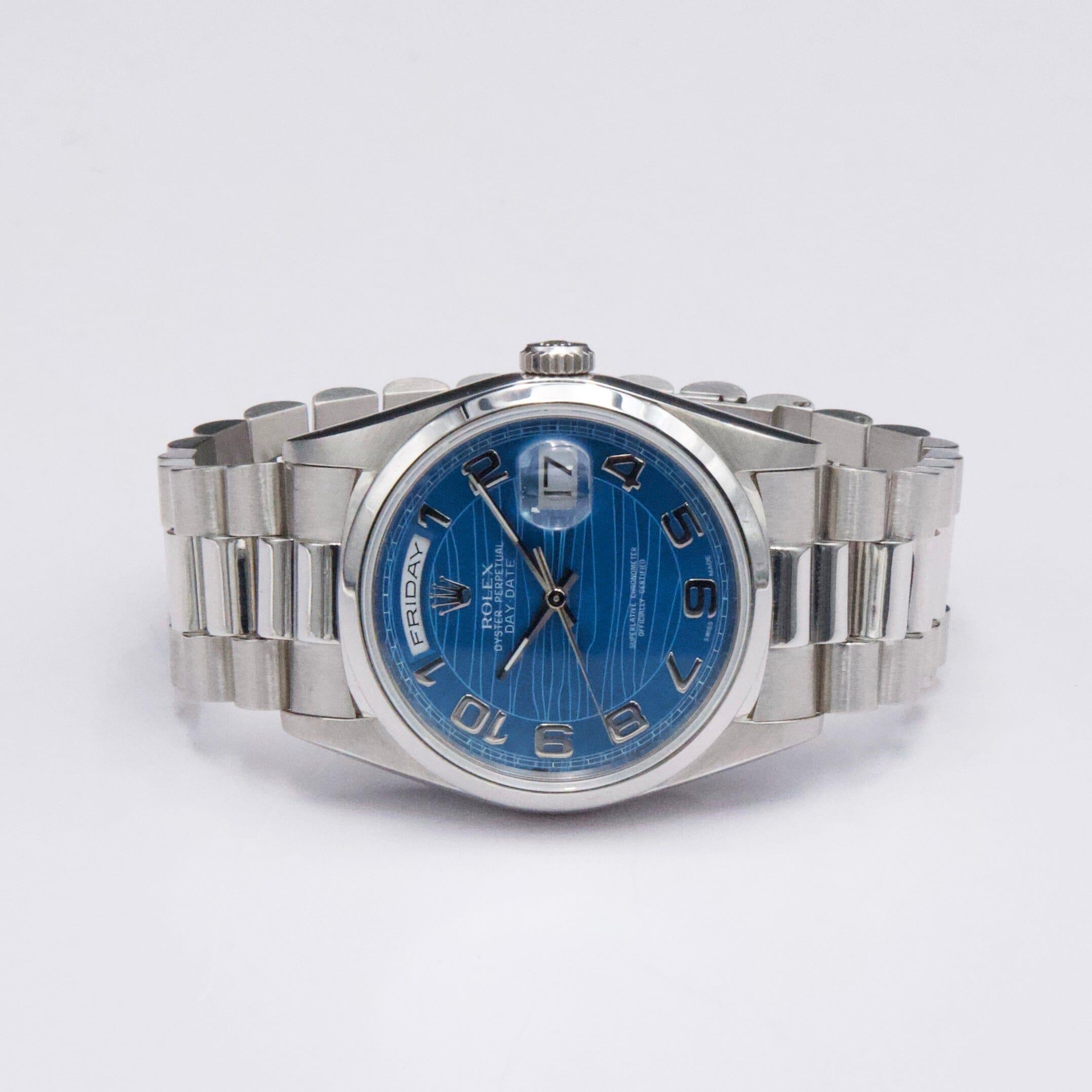 Rolex Day-Date 18206 Platino Quadrante Blu Orologio Uomo in vendita 1