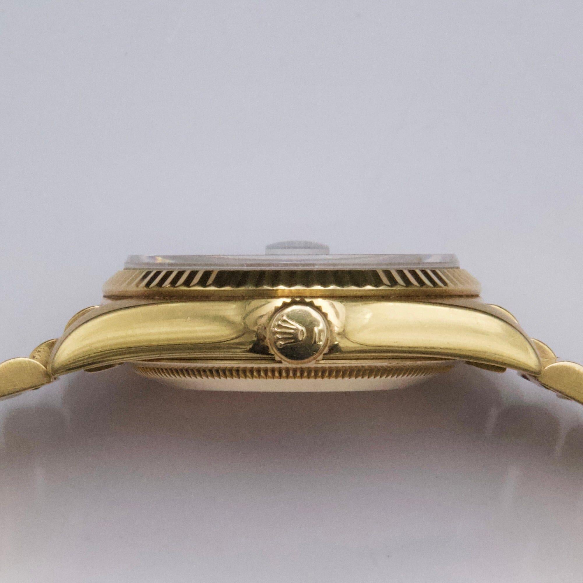 Rolex Day Date 18238 Blue Dial 18K Yellow Gold Mens Watch in vendita 1