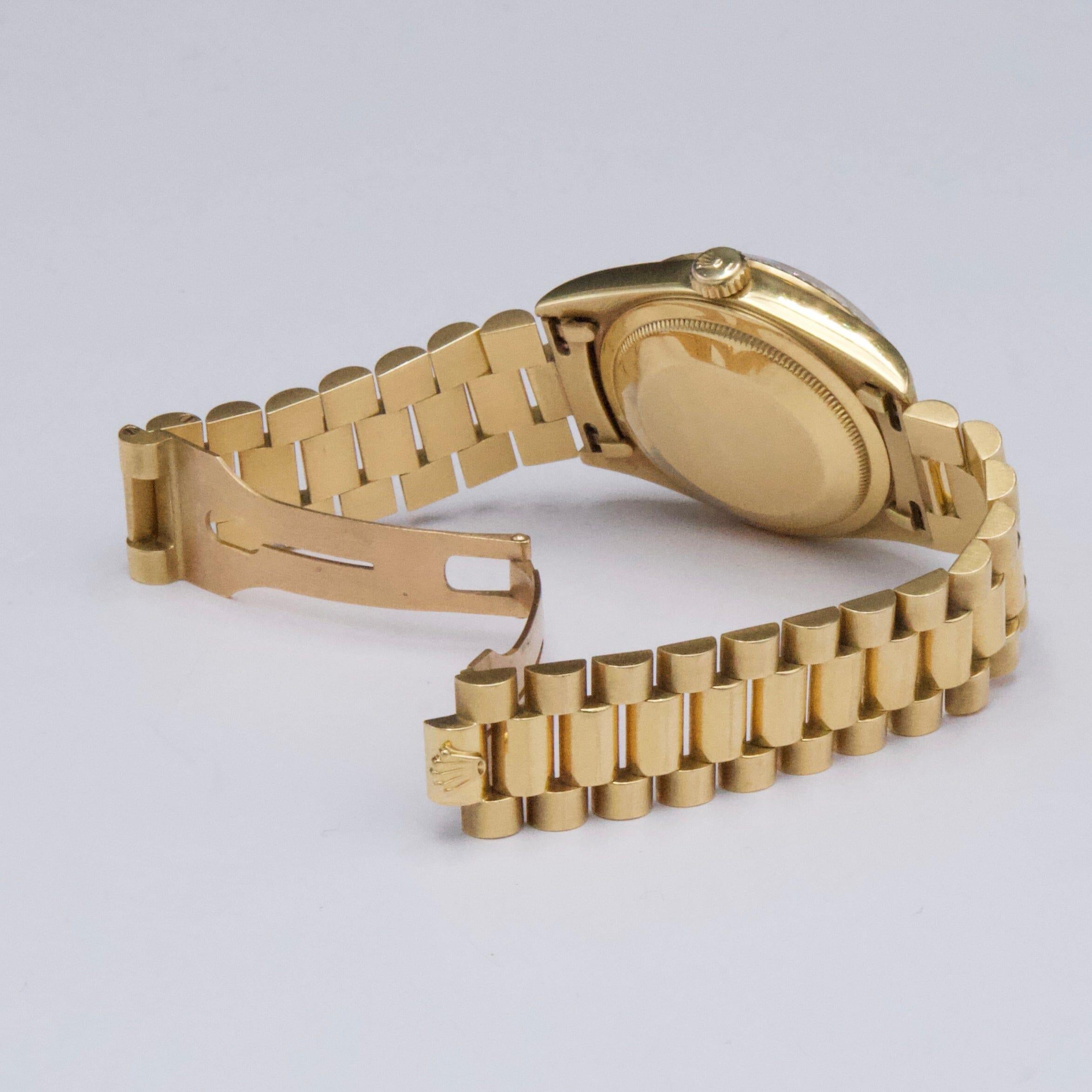 Rolex Day Date 18238 Blue Dial 18K Yellow Gold Mens Watch in vendita 3