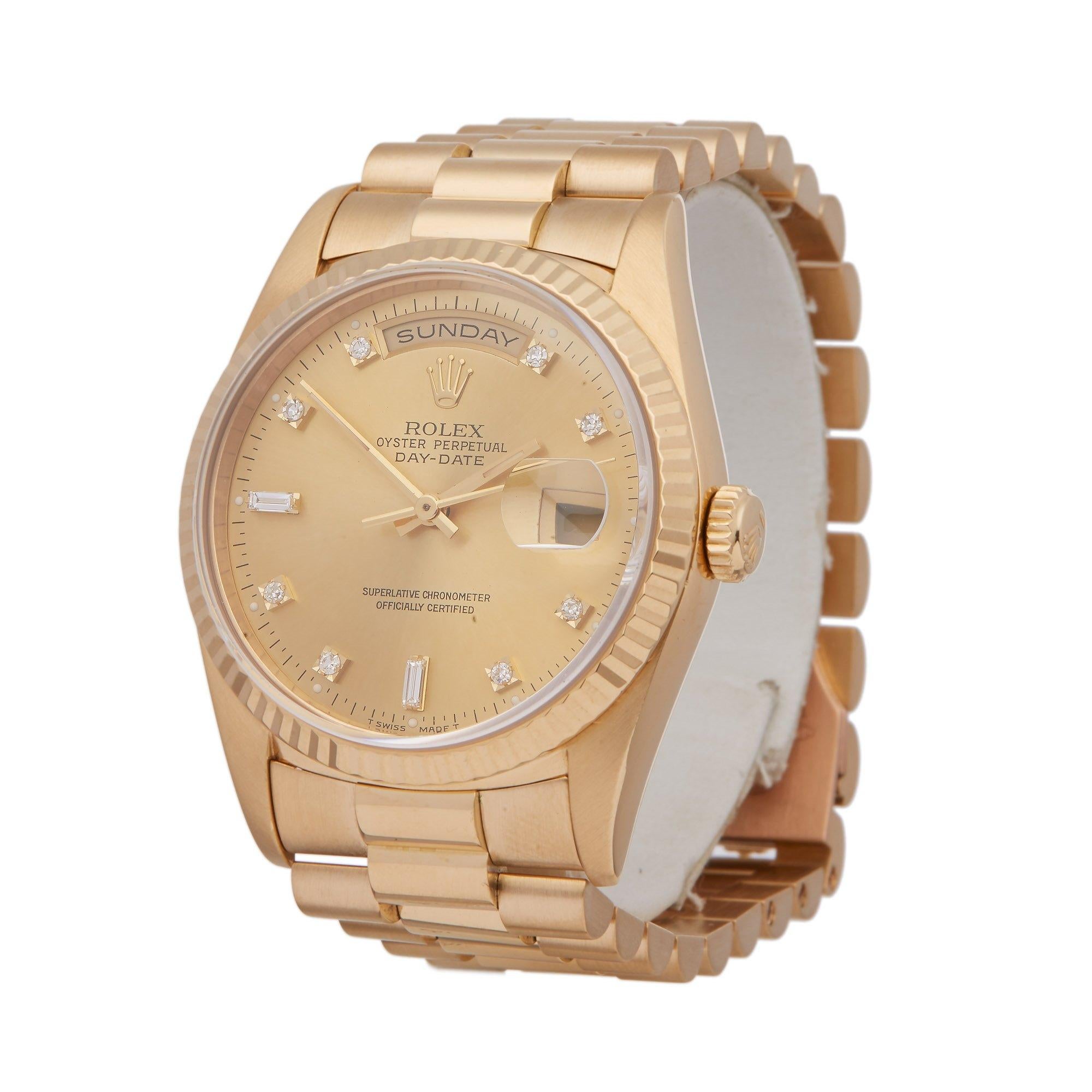 Xupes Reference: W007208
Manufacturer: Rolex
Model: Day-Date
Model Variant: 36
Model Number: 18238
Age: 1996
Gender: Men
Complete With: Rolex Box & Manuals
Dial: Champagne Diamond
Glass: Sapphire Crystal
Case Size: 36mm
Case Material: Yellow